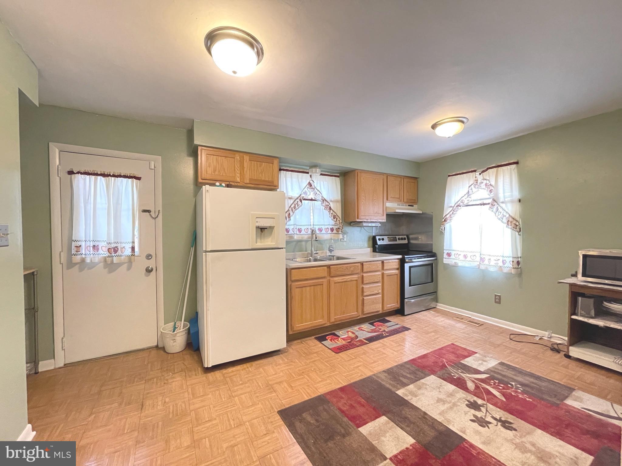 REGULARS - Residential