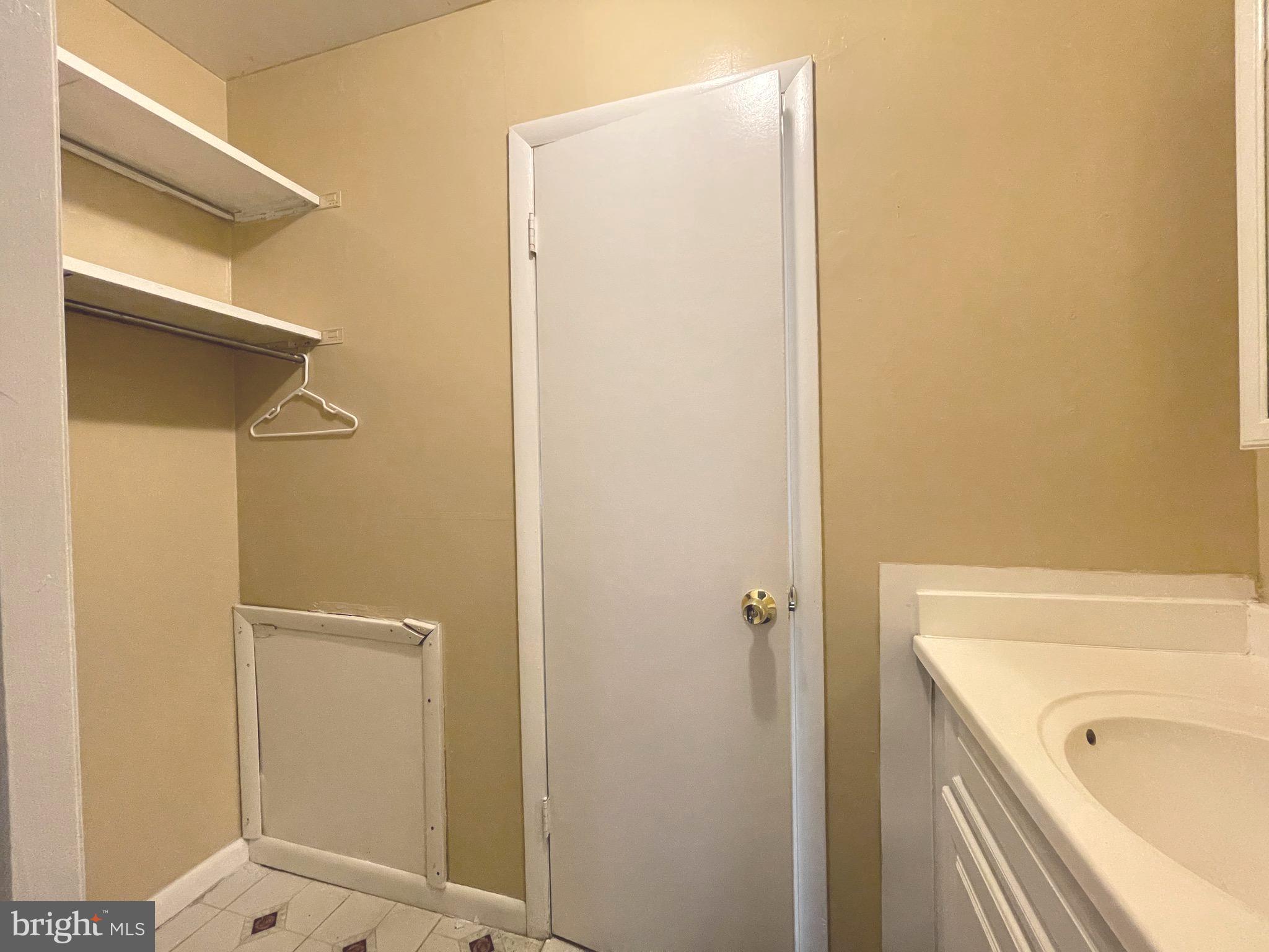 REGULARS - Residential