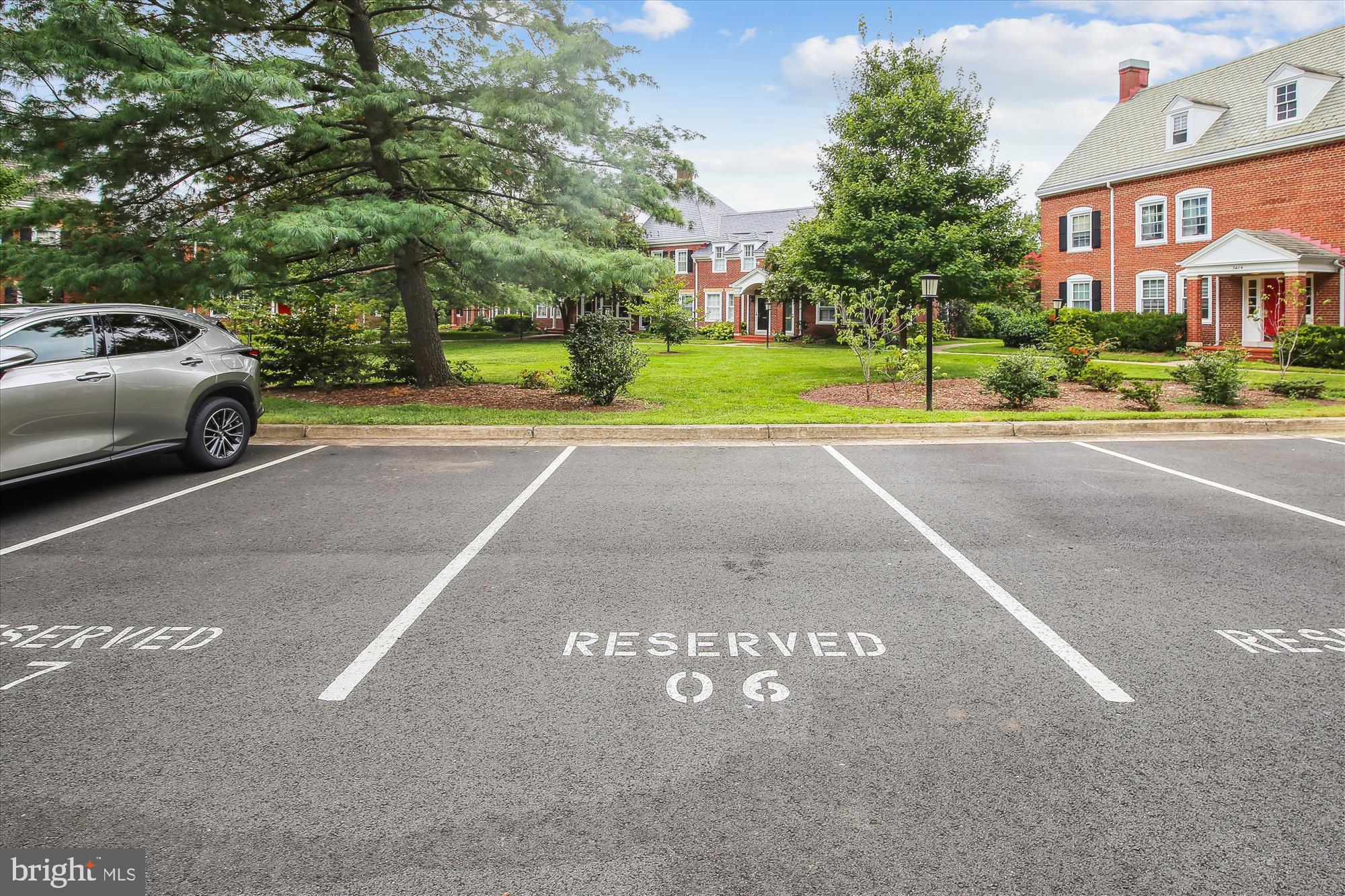 FAIRLINGTON MEADOWS - Residential Lease