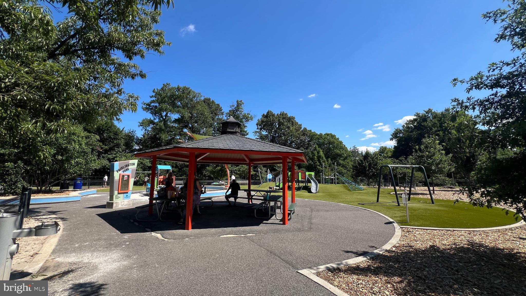 FAIRLINGTON MEADOWS - Residential Lease