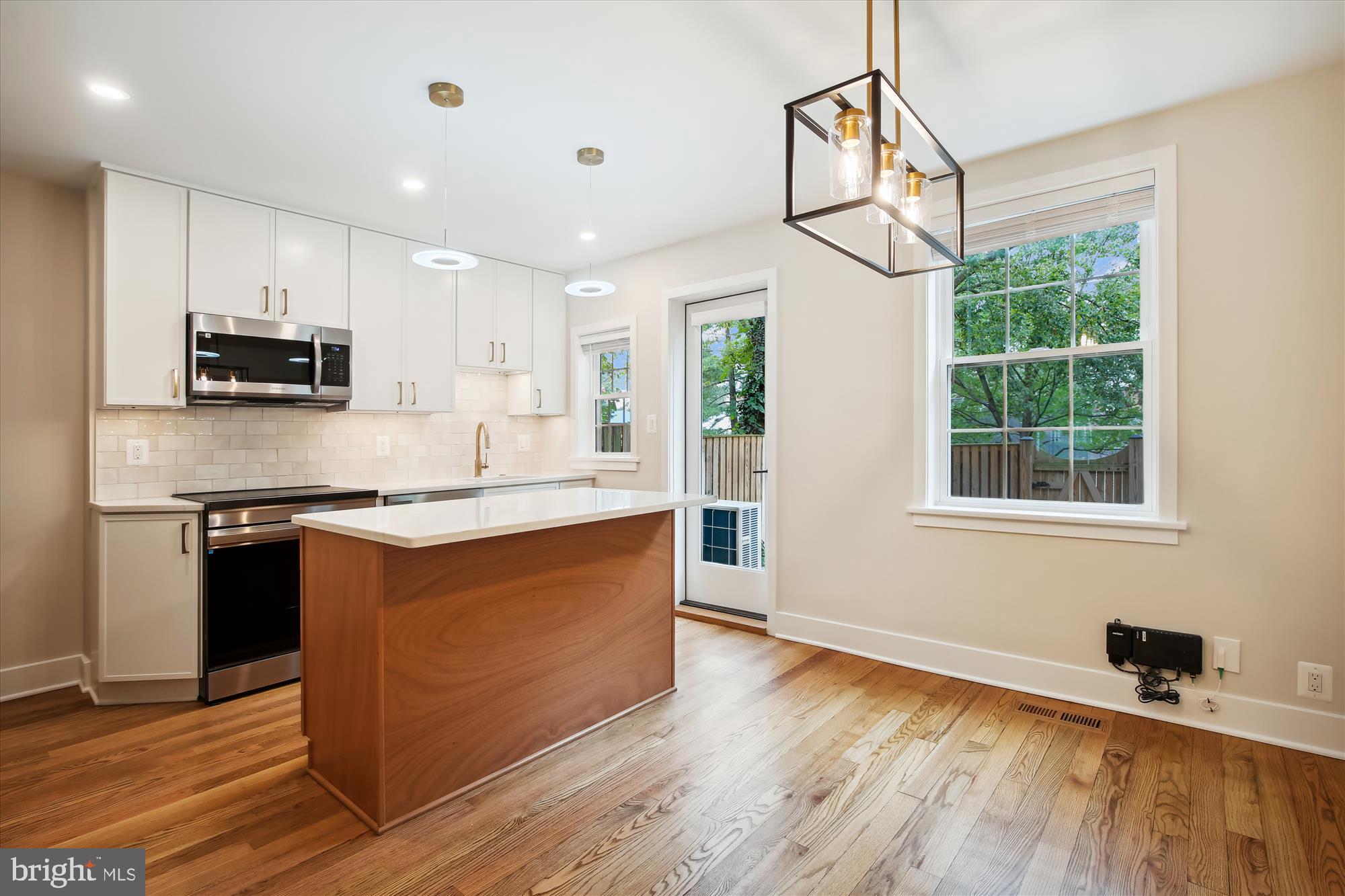 FAIRLINGTON MEADOWS - Residential Lease