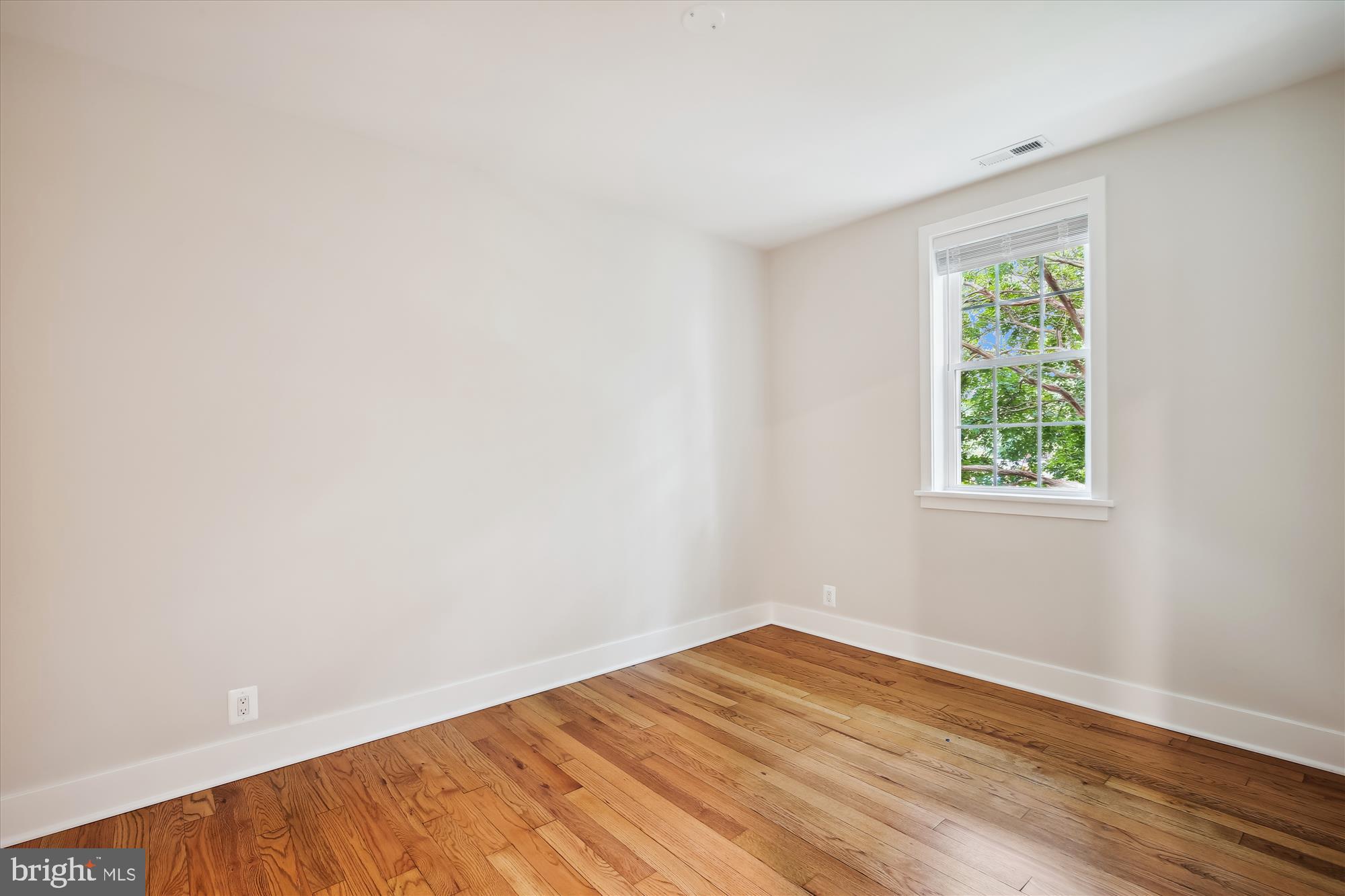 FAIRLINGTON MEADOWS - Residential Lease