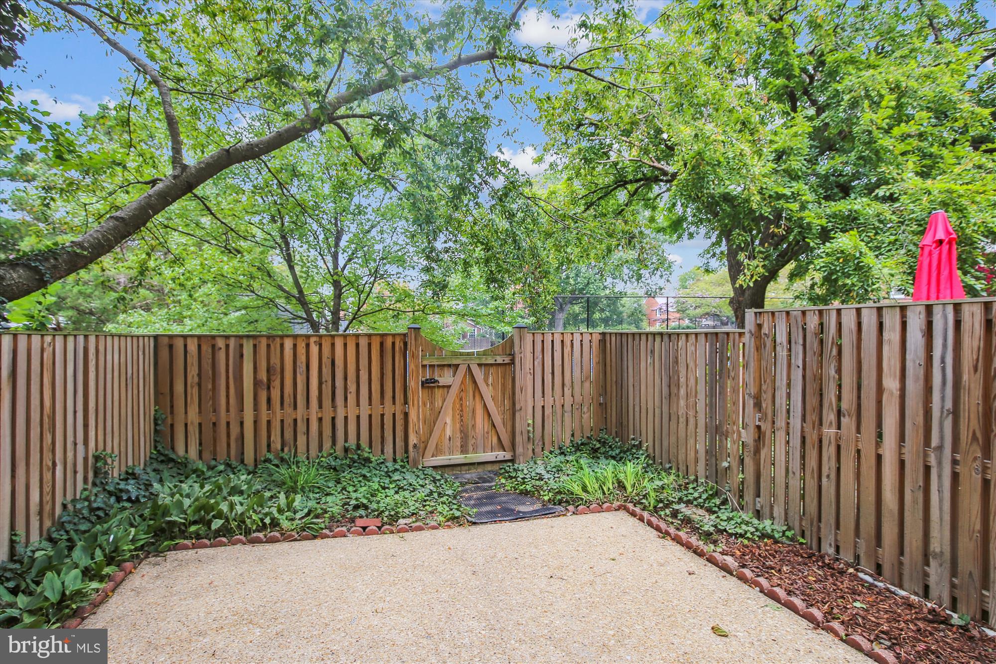 FAIRLINGTON MEADOWS - Residential Lease