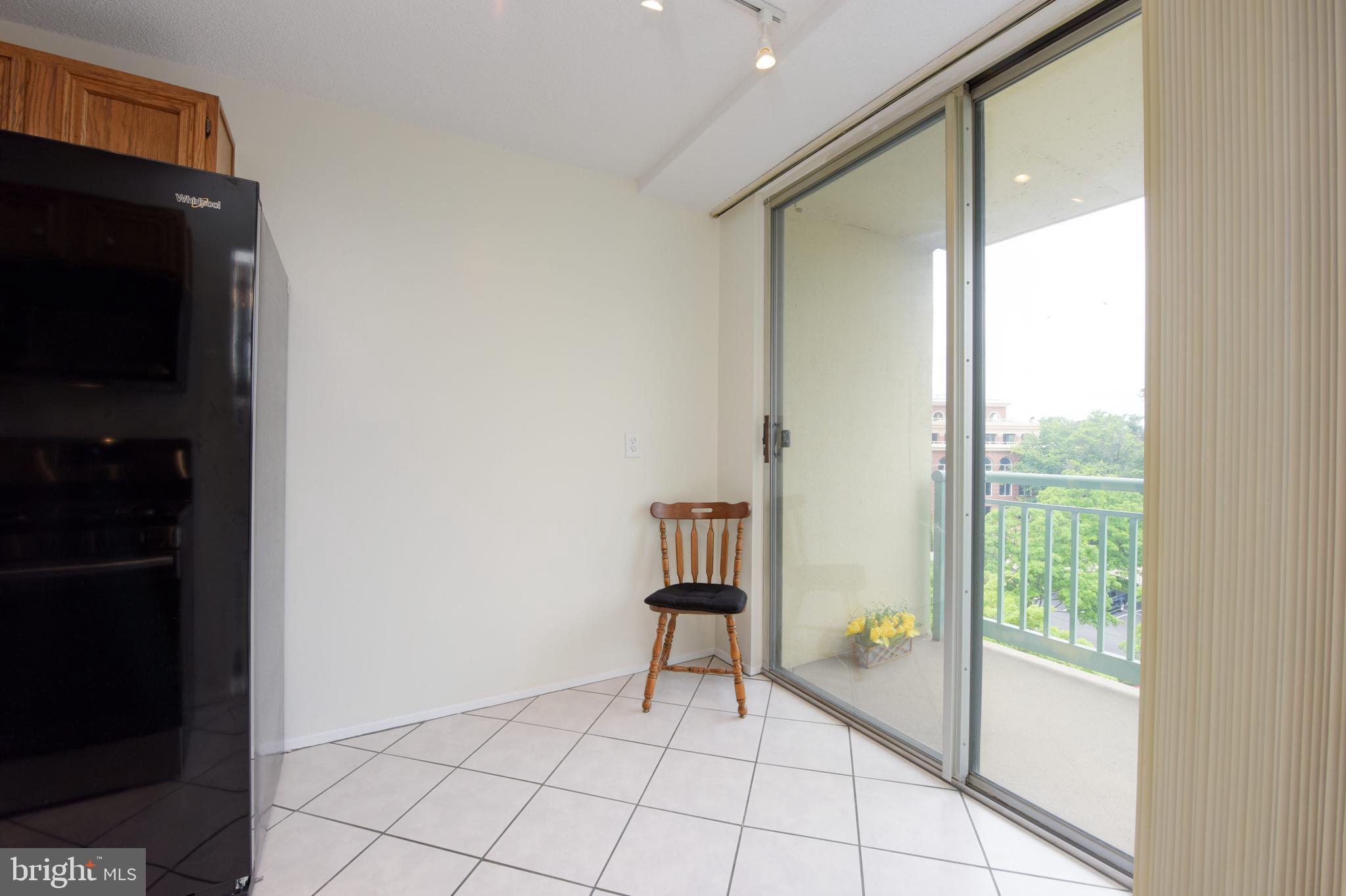 MARINA TOWERS - Residential