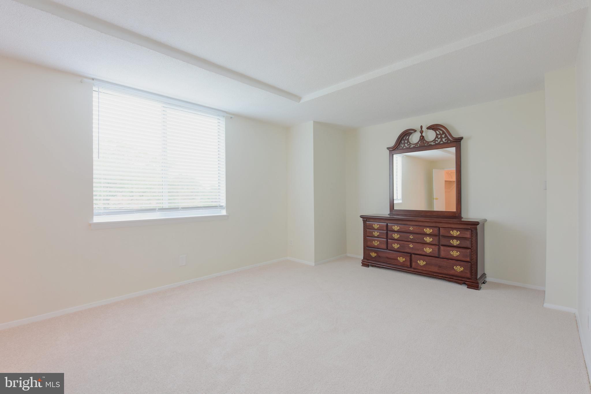 MARINA TOWERS - Residential