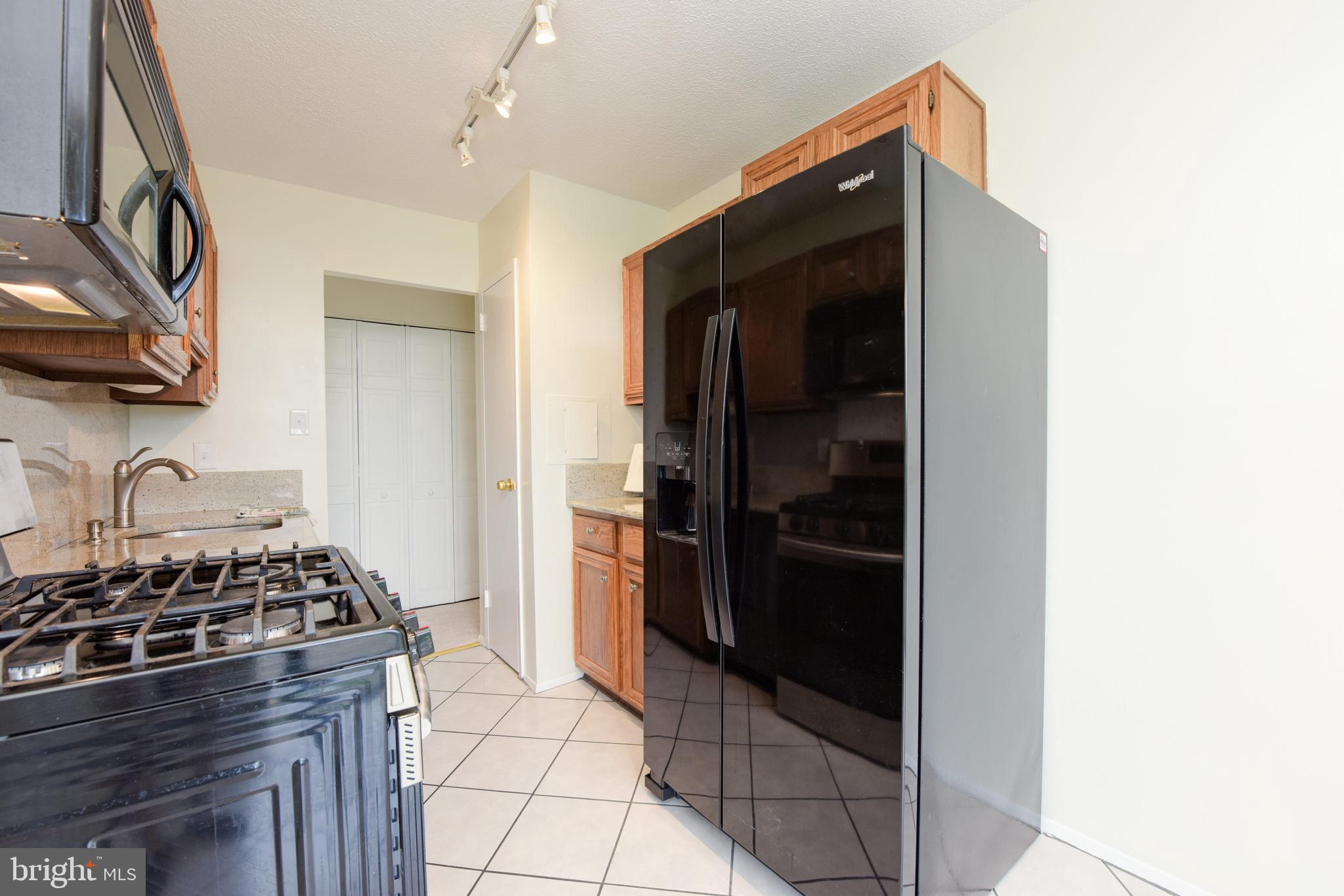 MARINA TOWERS - Residential