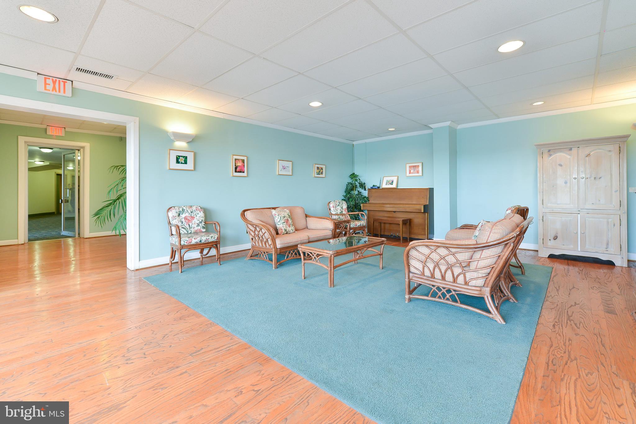 MARINA TOWERS - Residential