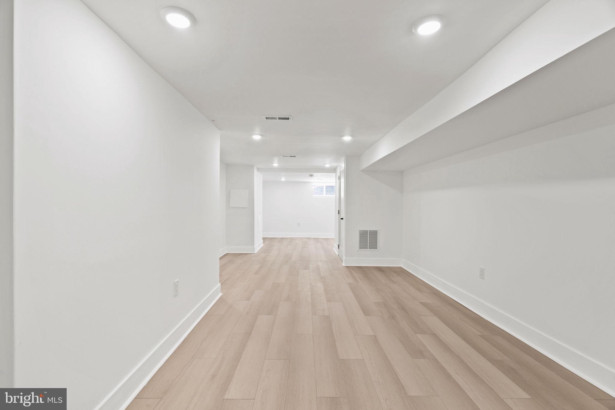 COBBS CREEK - Residential