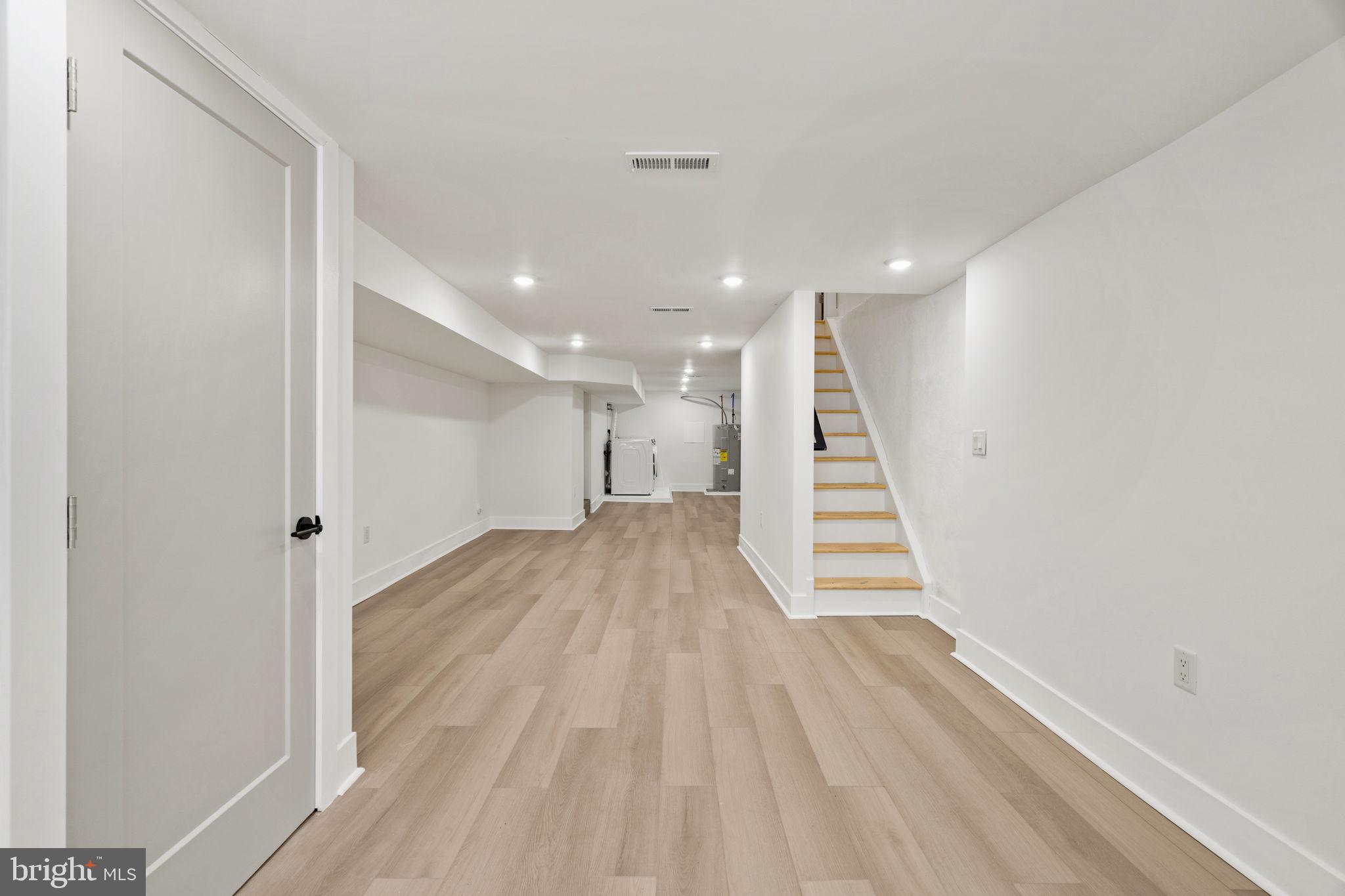 COBBS CREEK - Residential