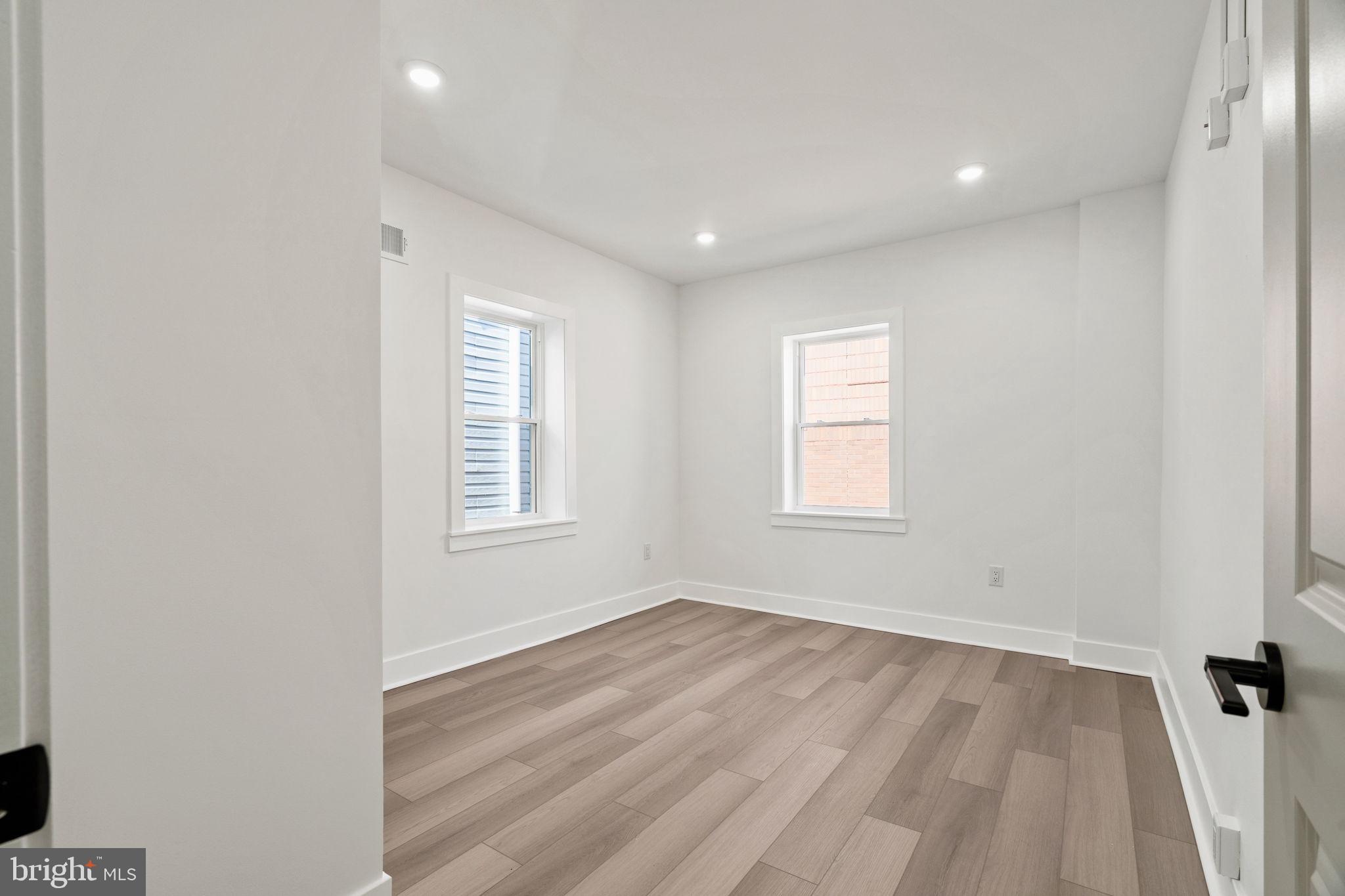 COBBS CREEK - Residential