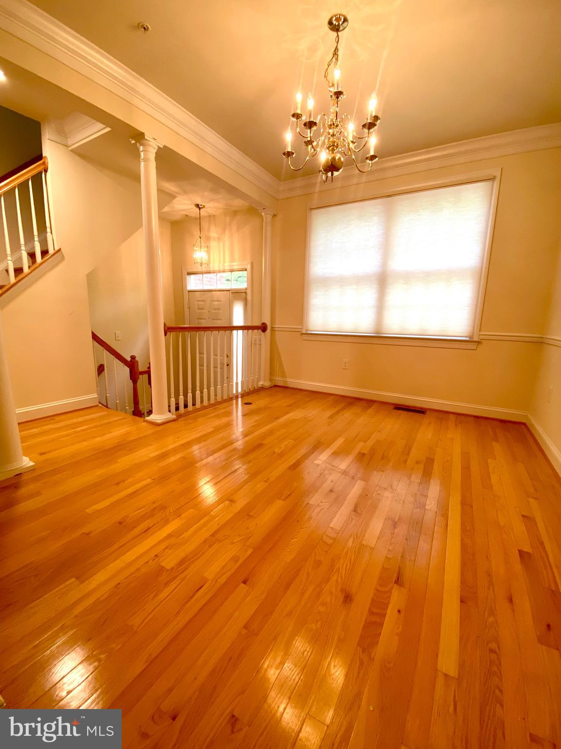2621 FAIRFAX DRIVE