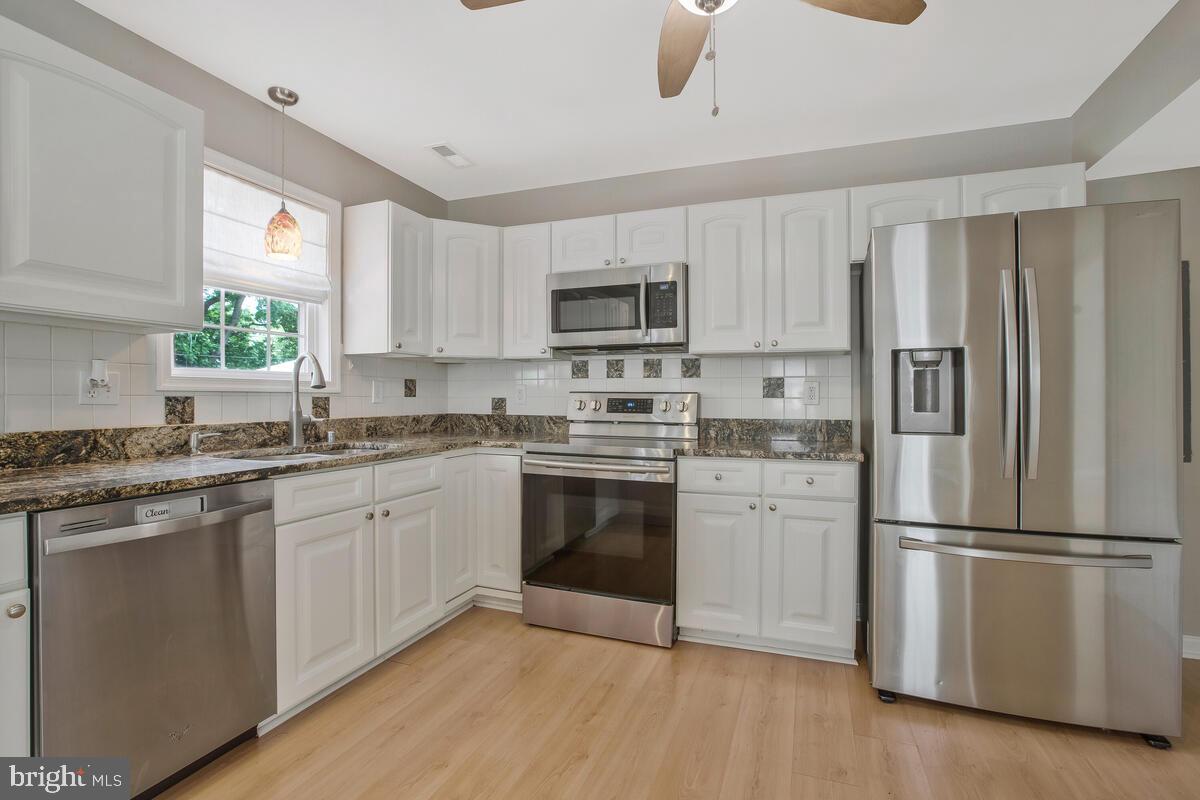 BEVERLEY BEACH - Residential