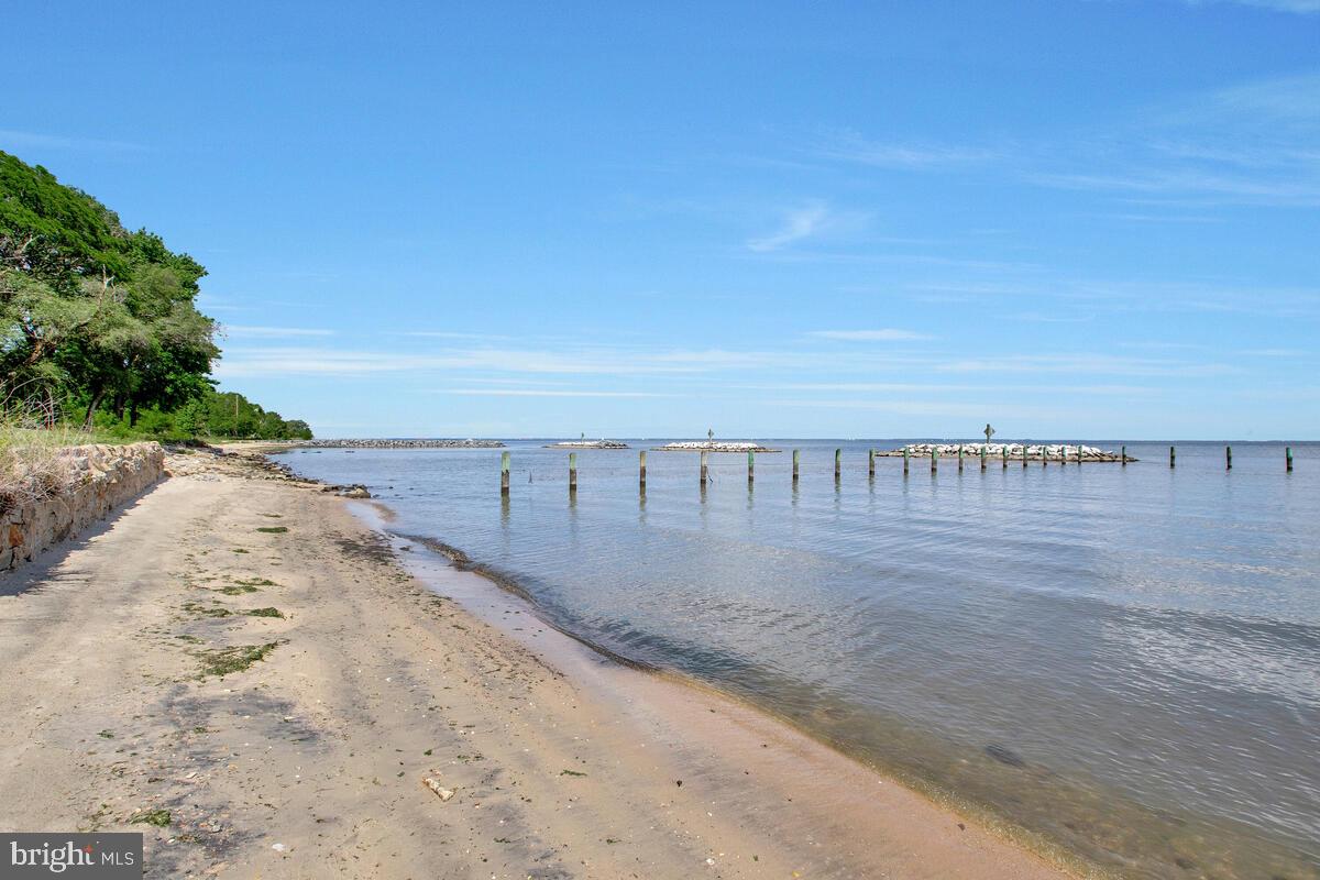 BEVERLEY BEACH - Residential