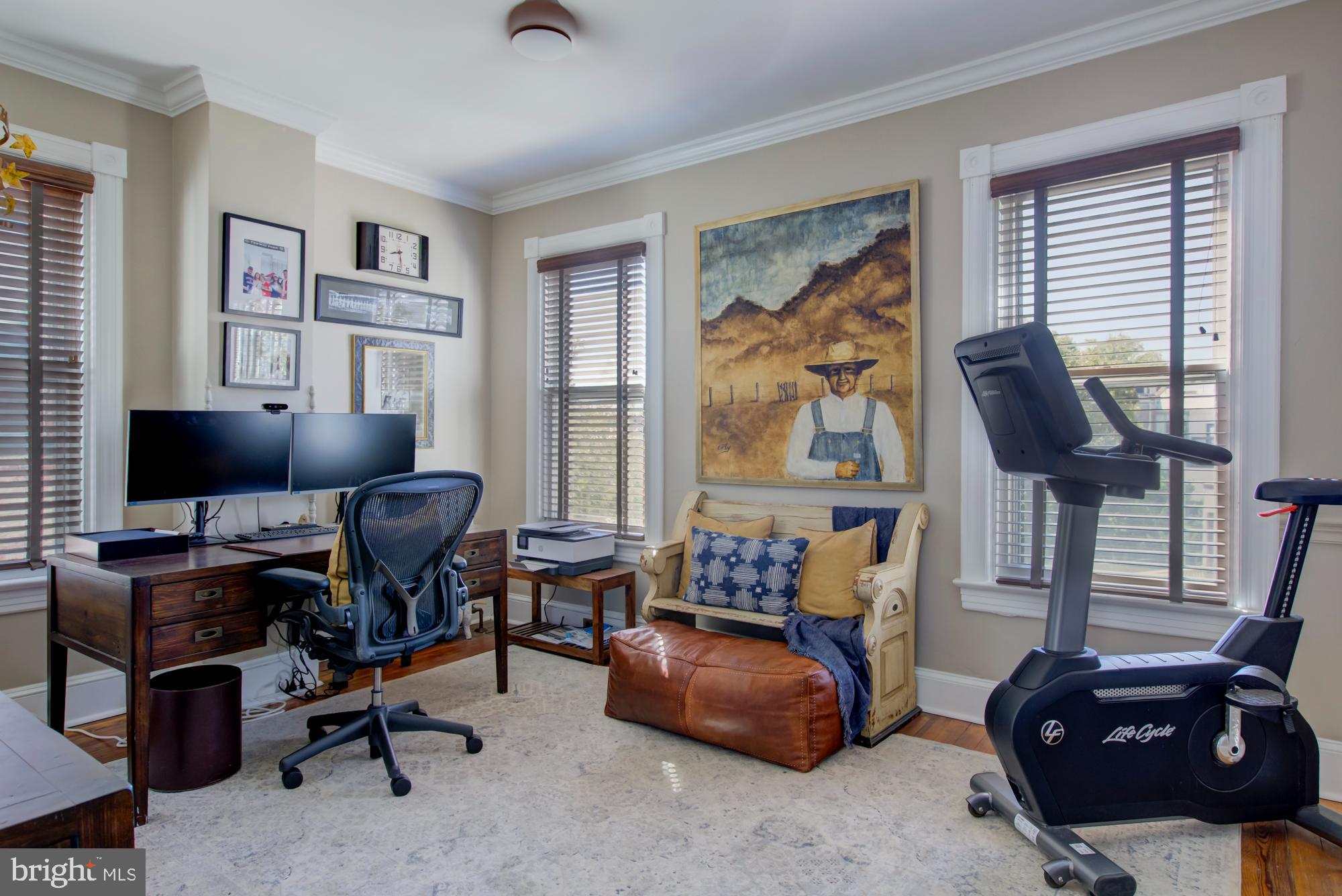 CAPITOL HILL - Residential