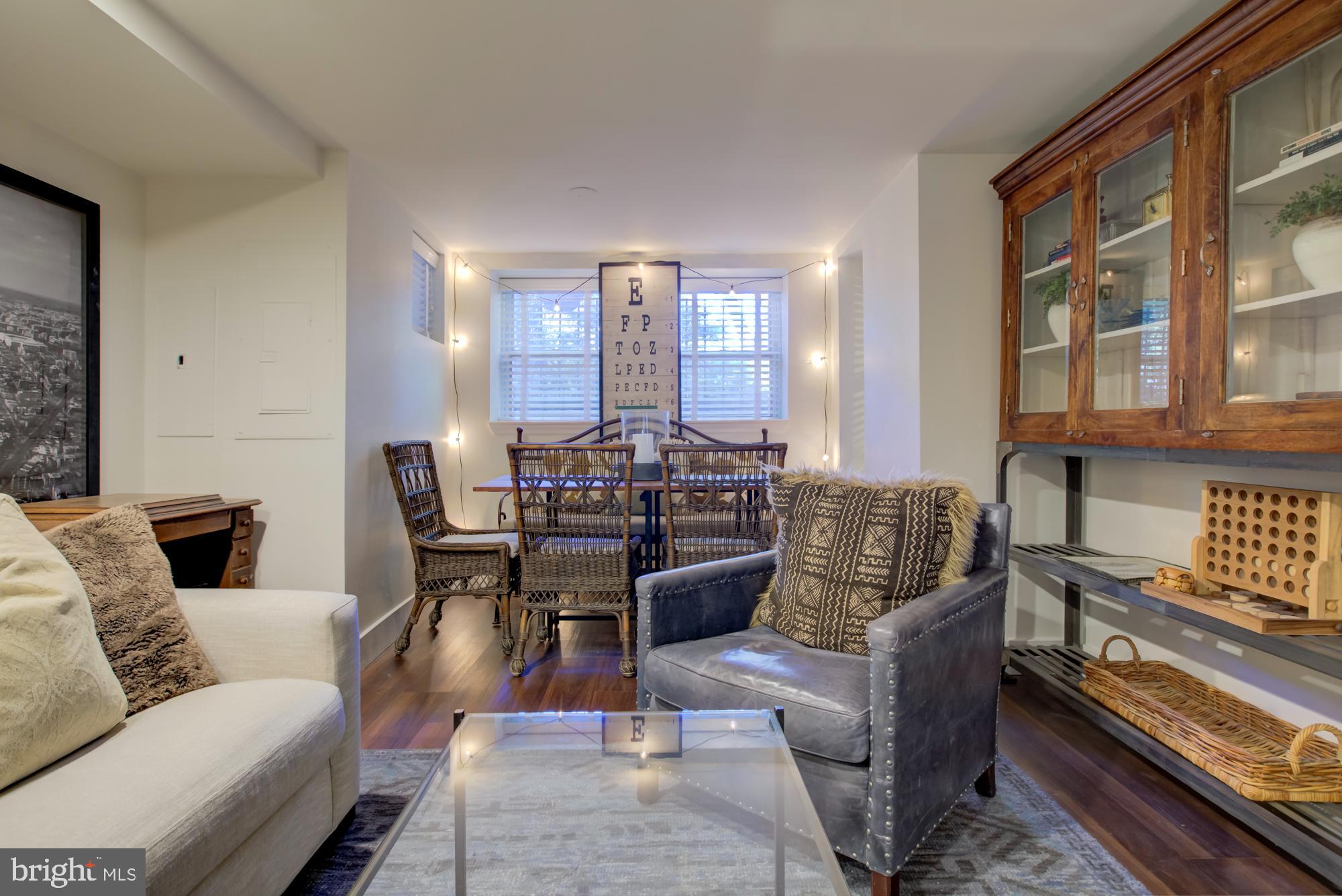 CAPITOL HILL - Residential