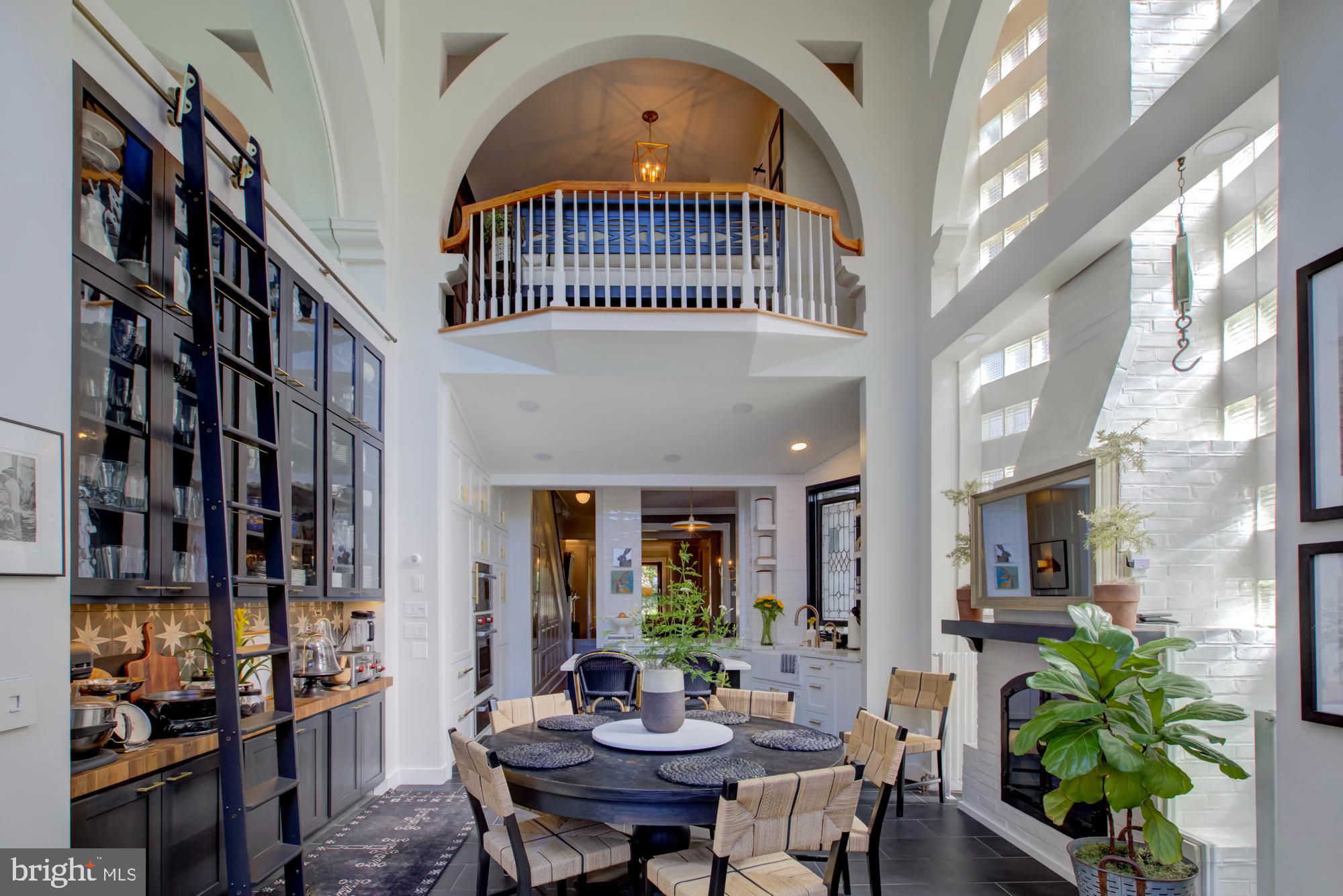CAPITOL HILL - Residential