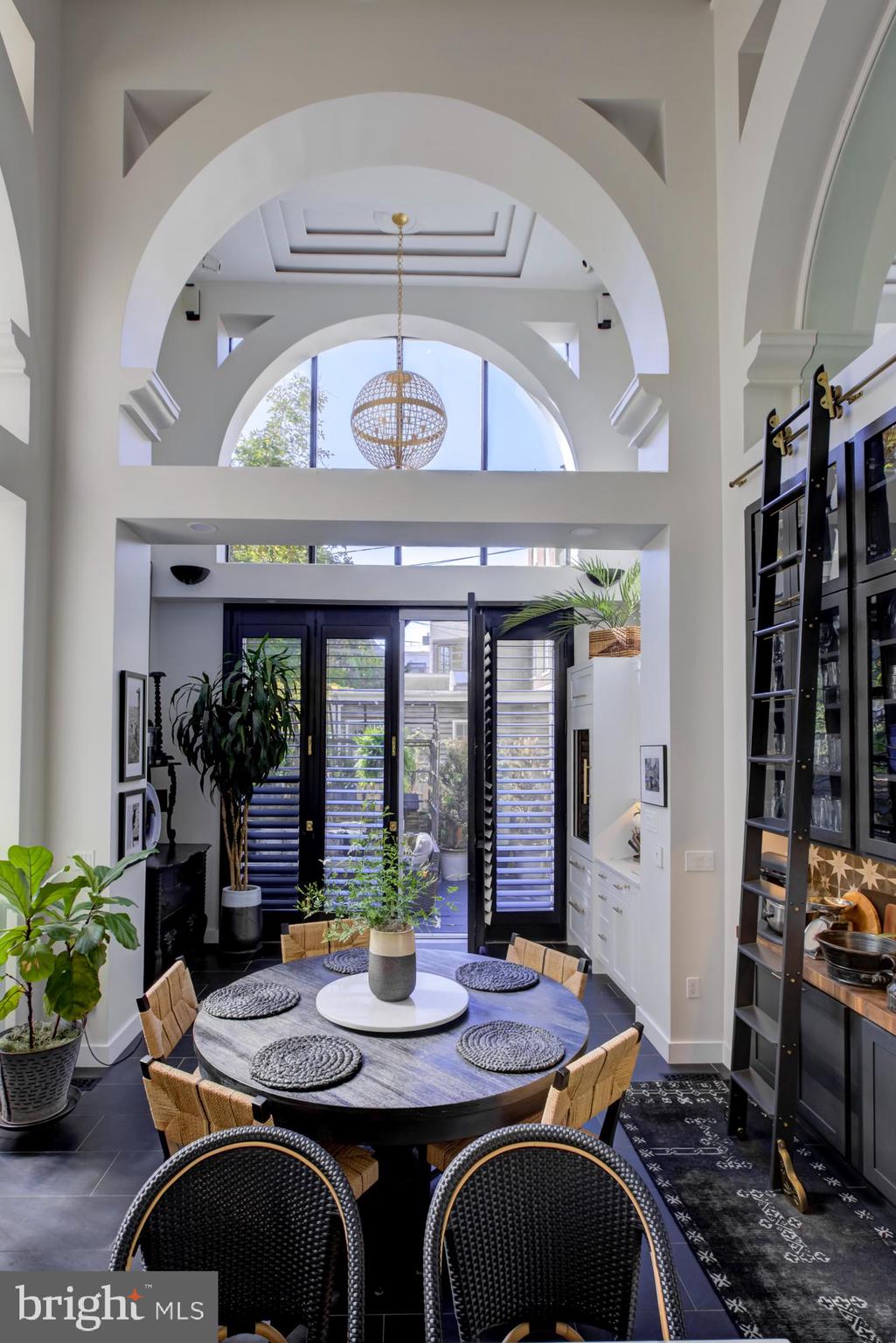 CAPITOL HILL - Residential