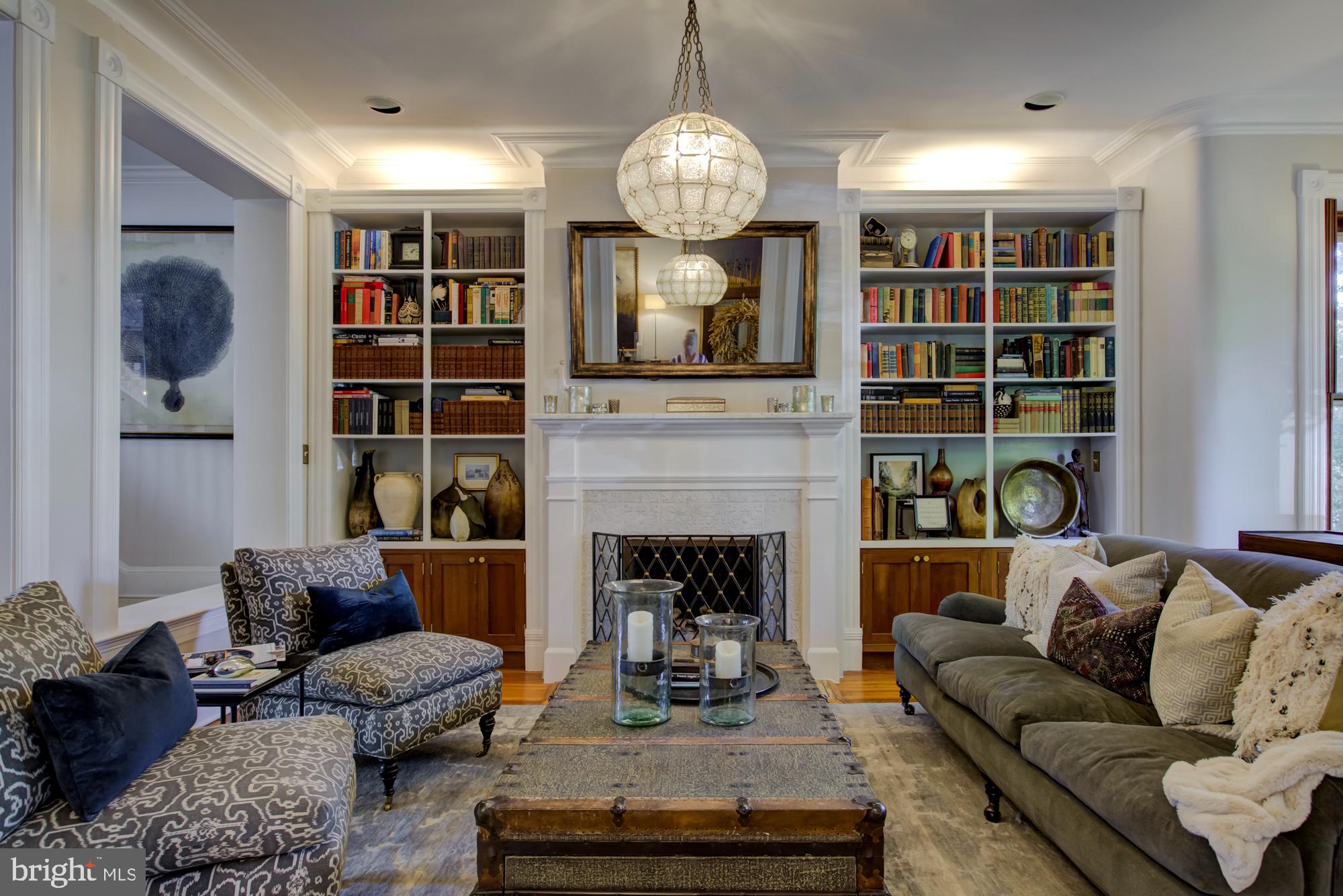 CAPITOL HILL - Residential