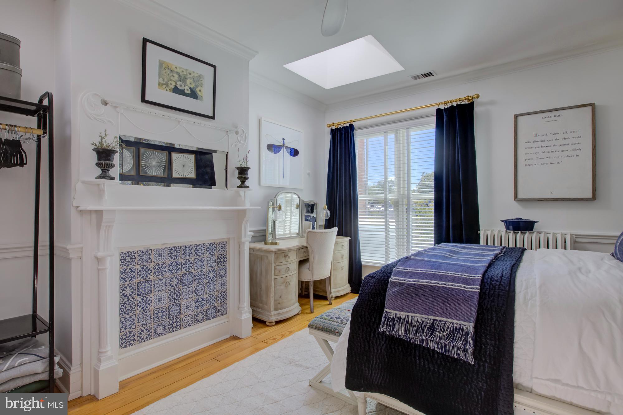 CAPITOL HILL - Residential