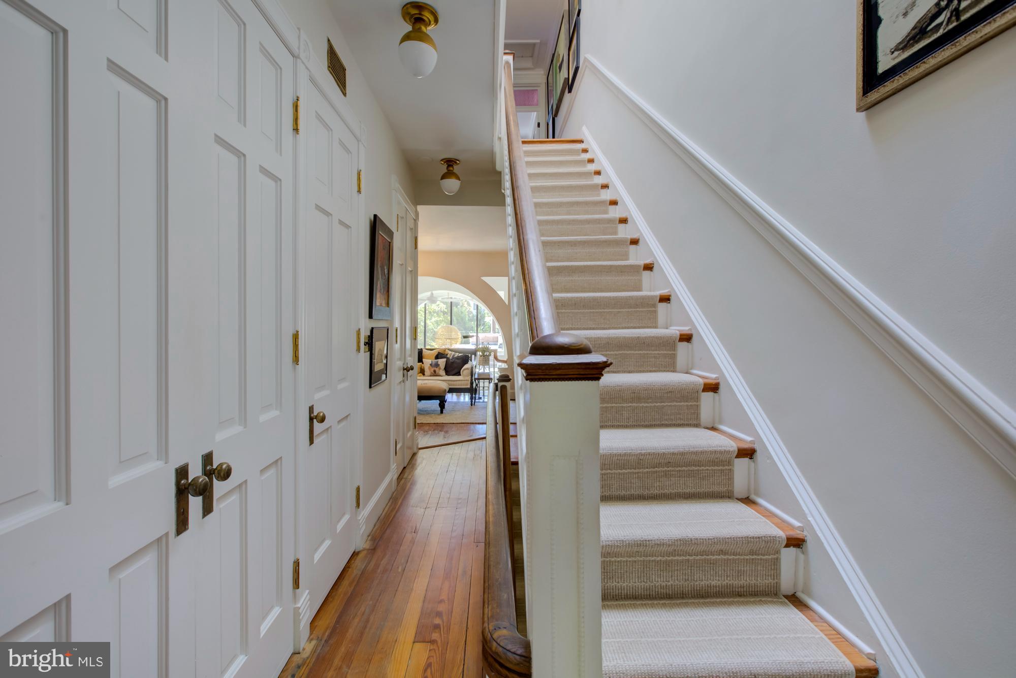 CAPITOL HILL - Residential