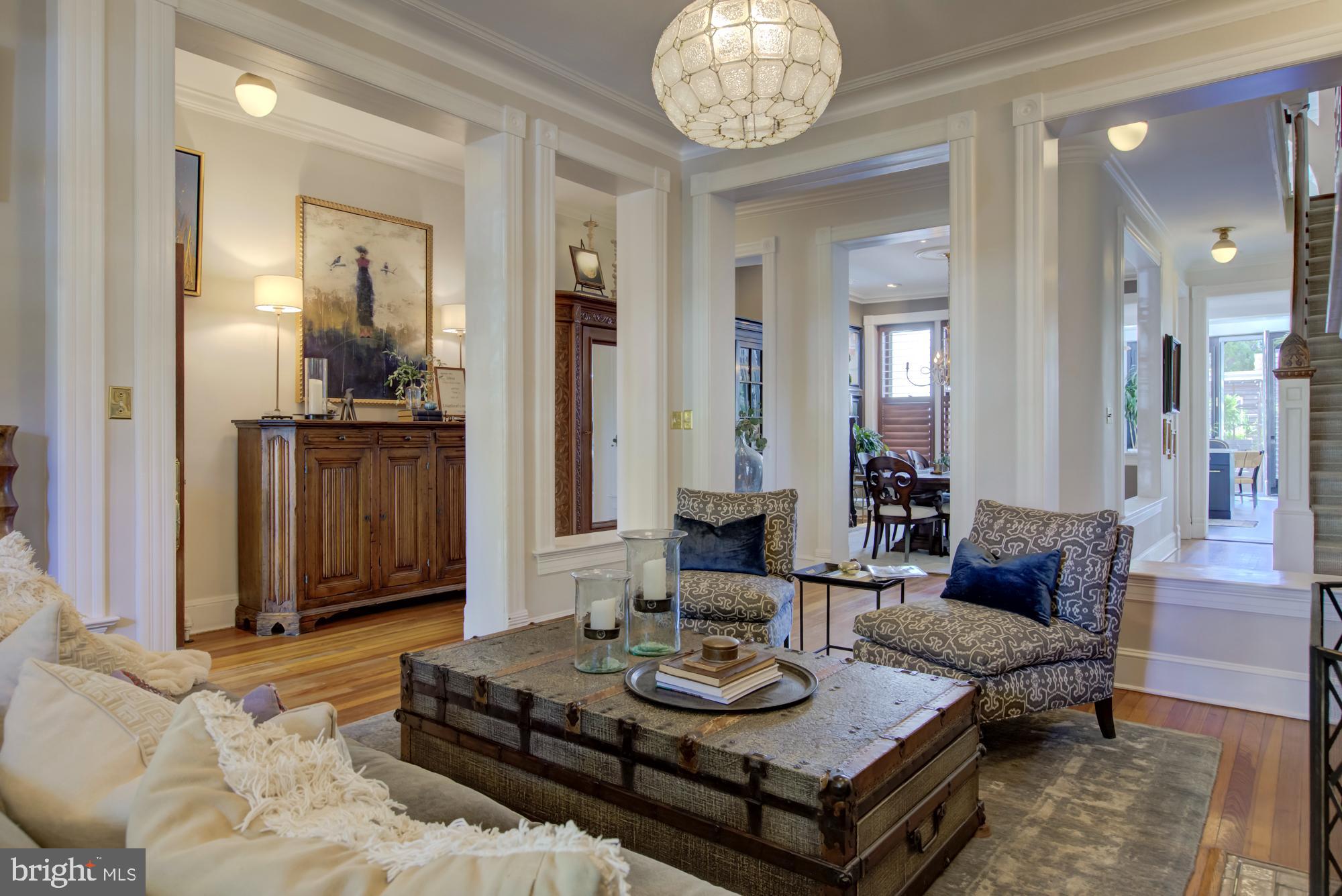 CAPITOL HILL - Residential