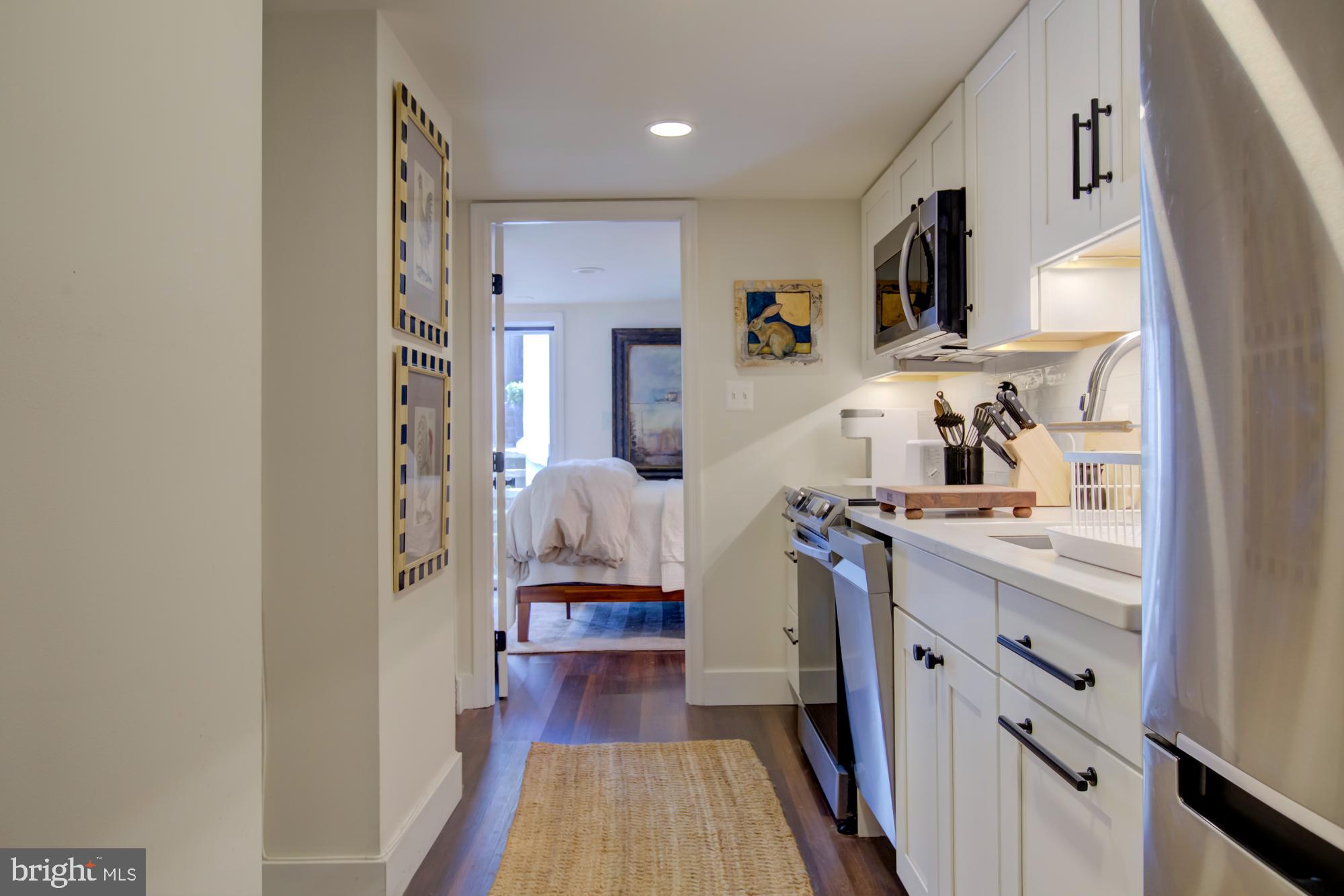 CAPITOL HILL - Residential