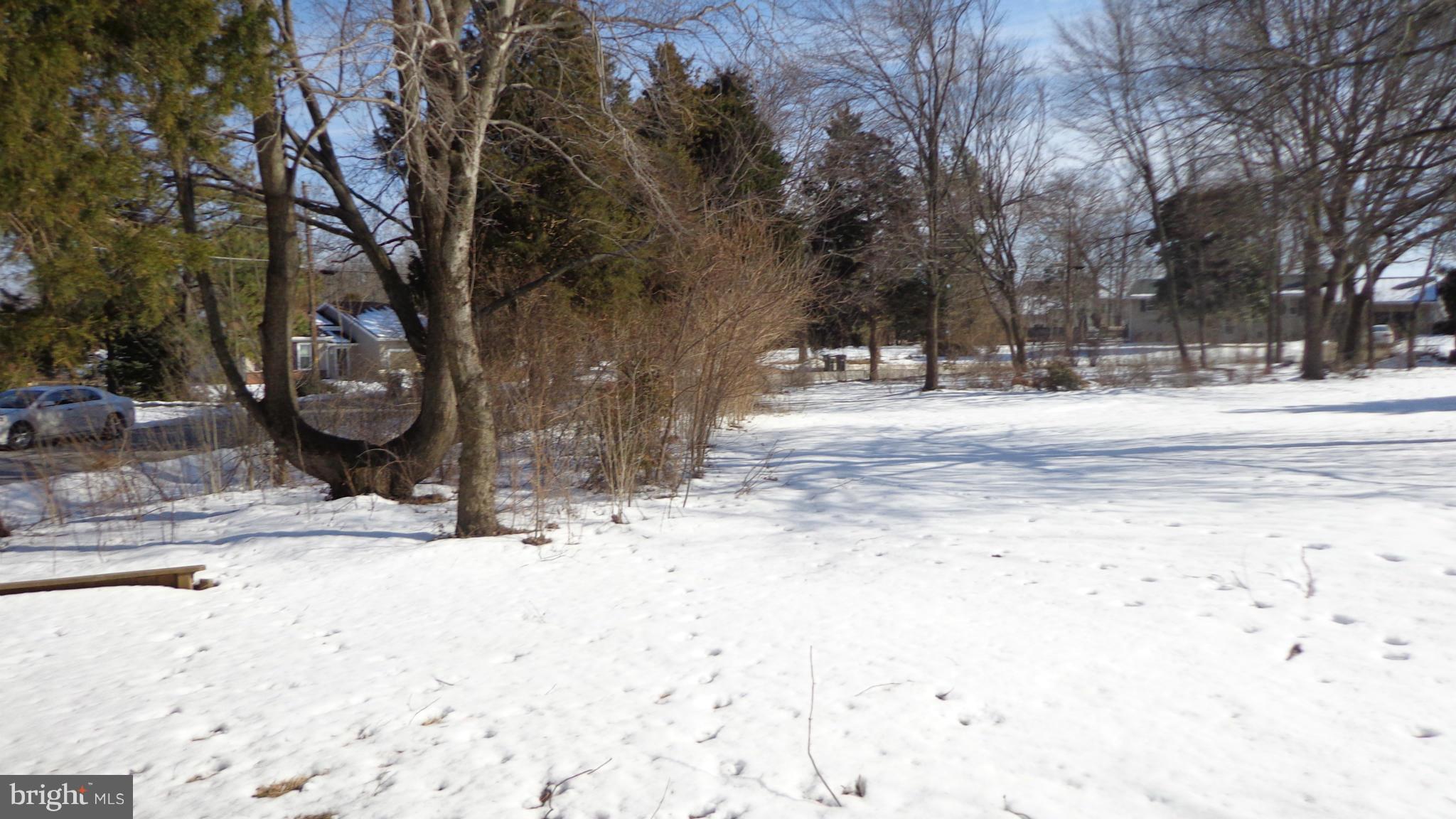 FLORANCE/LAKEVIEW ESTS - Land