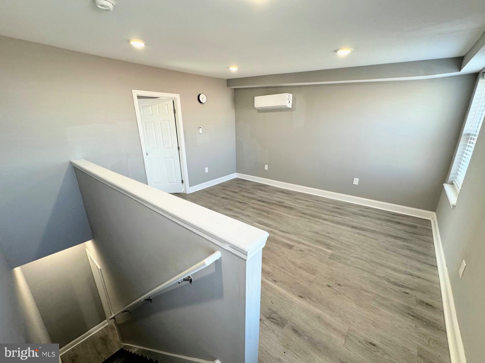 TEMPLE UNIVERSITY - Residential Lease