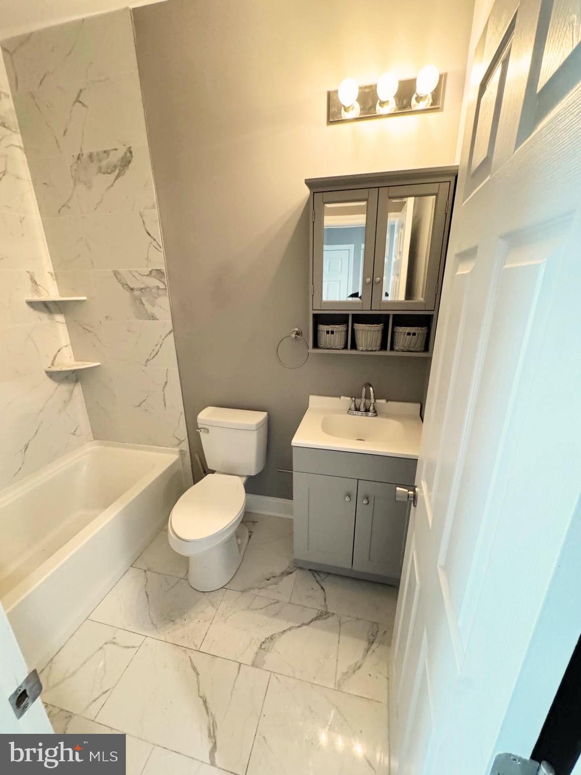 TEMPLE UNIVERSITY - Residential Lease