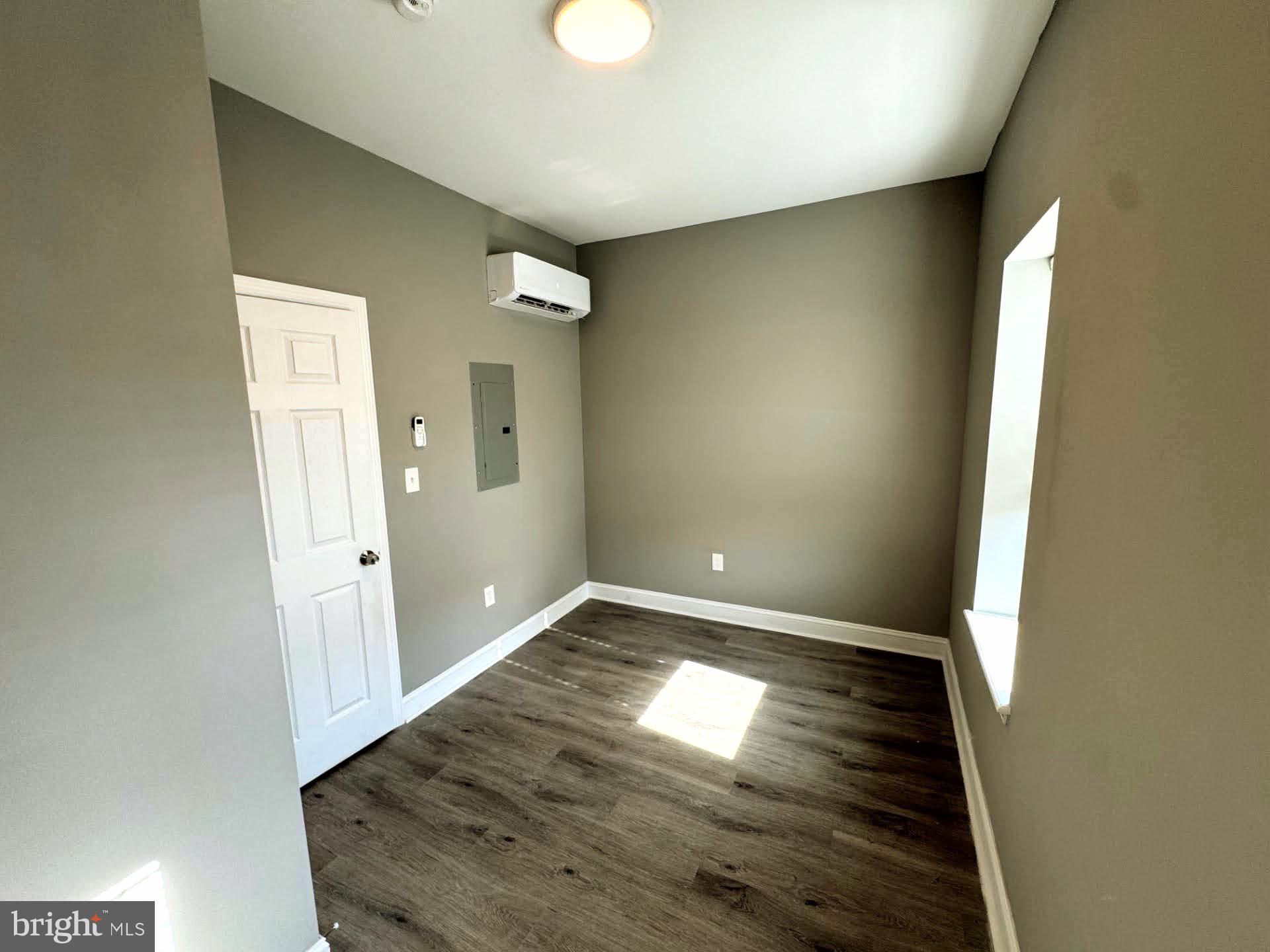 TEMPLE UNIVERSITY - Residential Lease