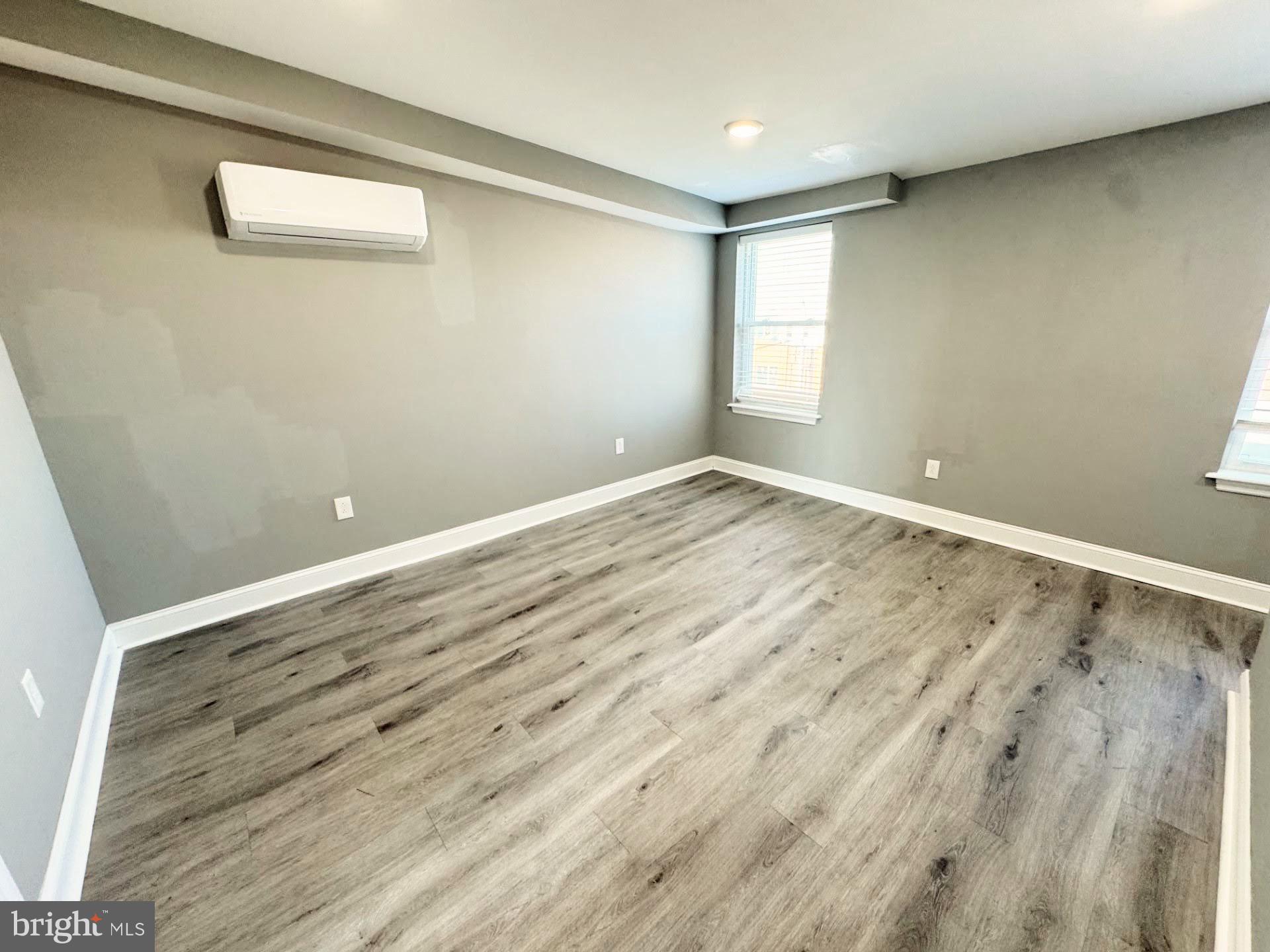 TEMPLE UNIVERSITY - Residential Lease