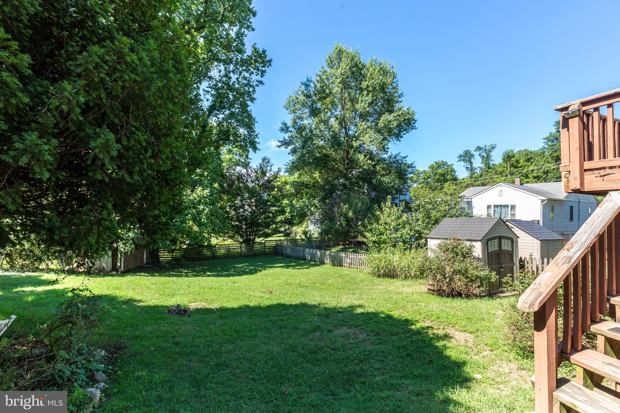 CATONSVILLE KNOLLS - Residential