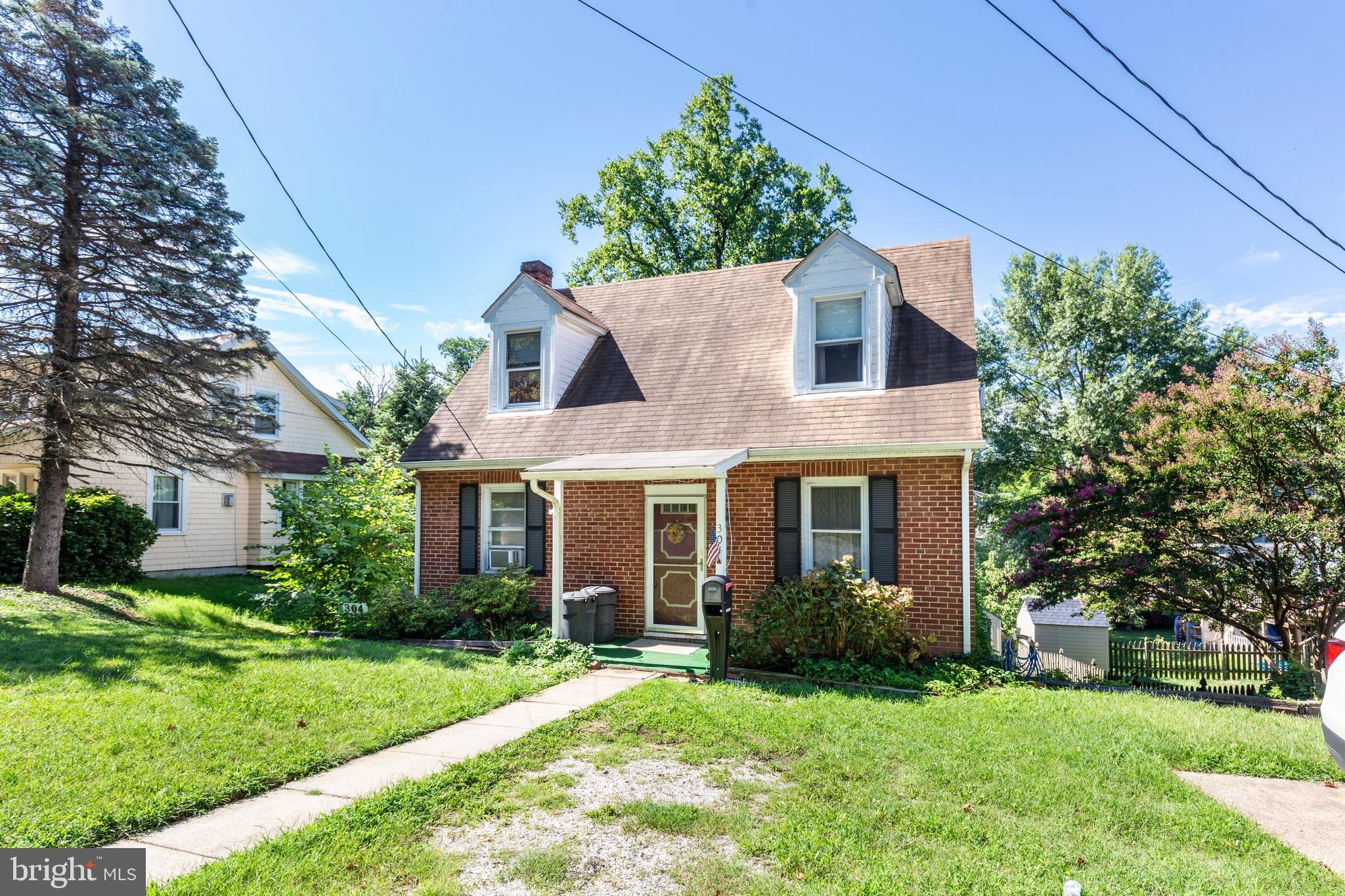 CATONSVILLE KNOLLS - Residential