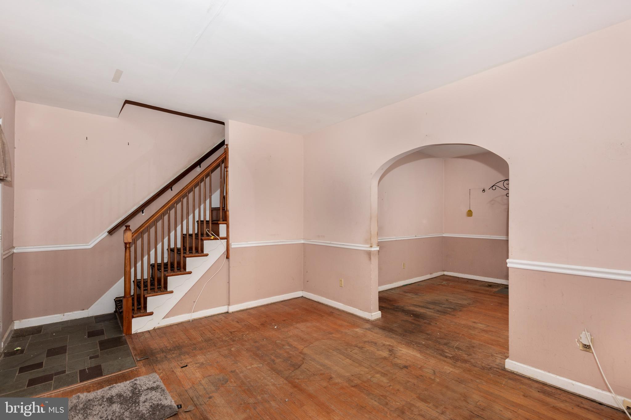 CATONSVILLE KNOLLS - Residential