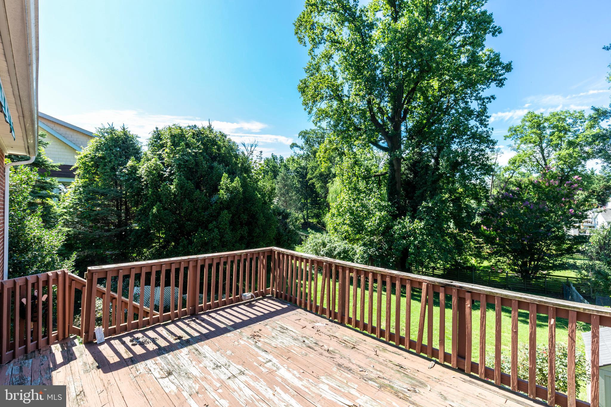 CATONSVILLE KNOLLS - Residential