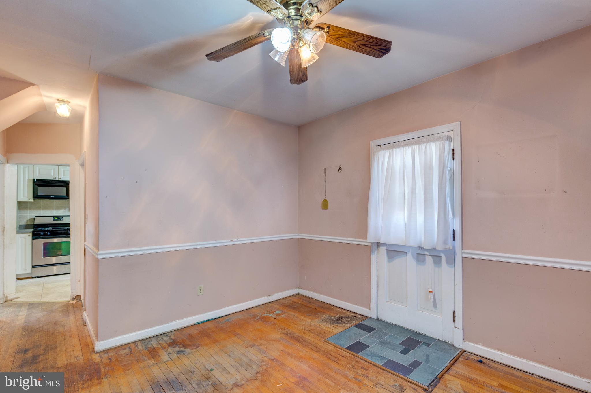 CATONSVILLE KNOLLS - Residential