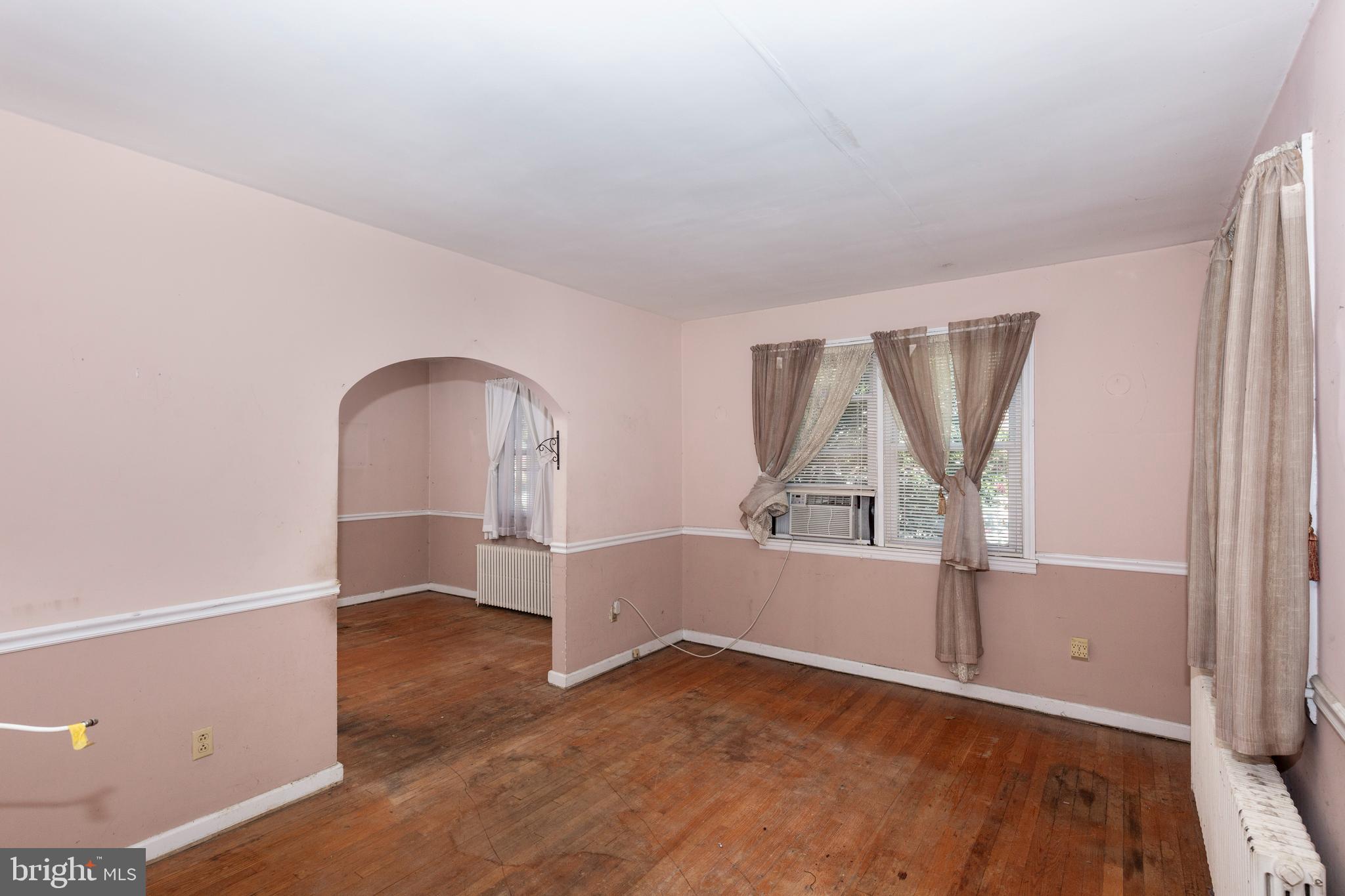 CATONSVILLE KNOLLS - Residential