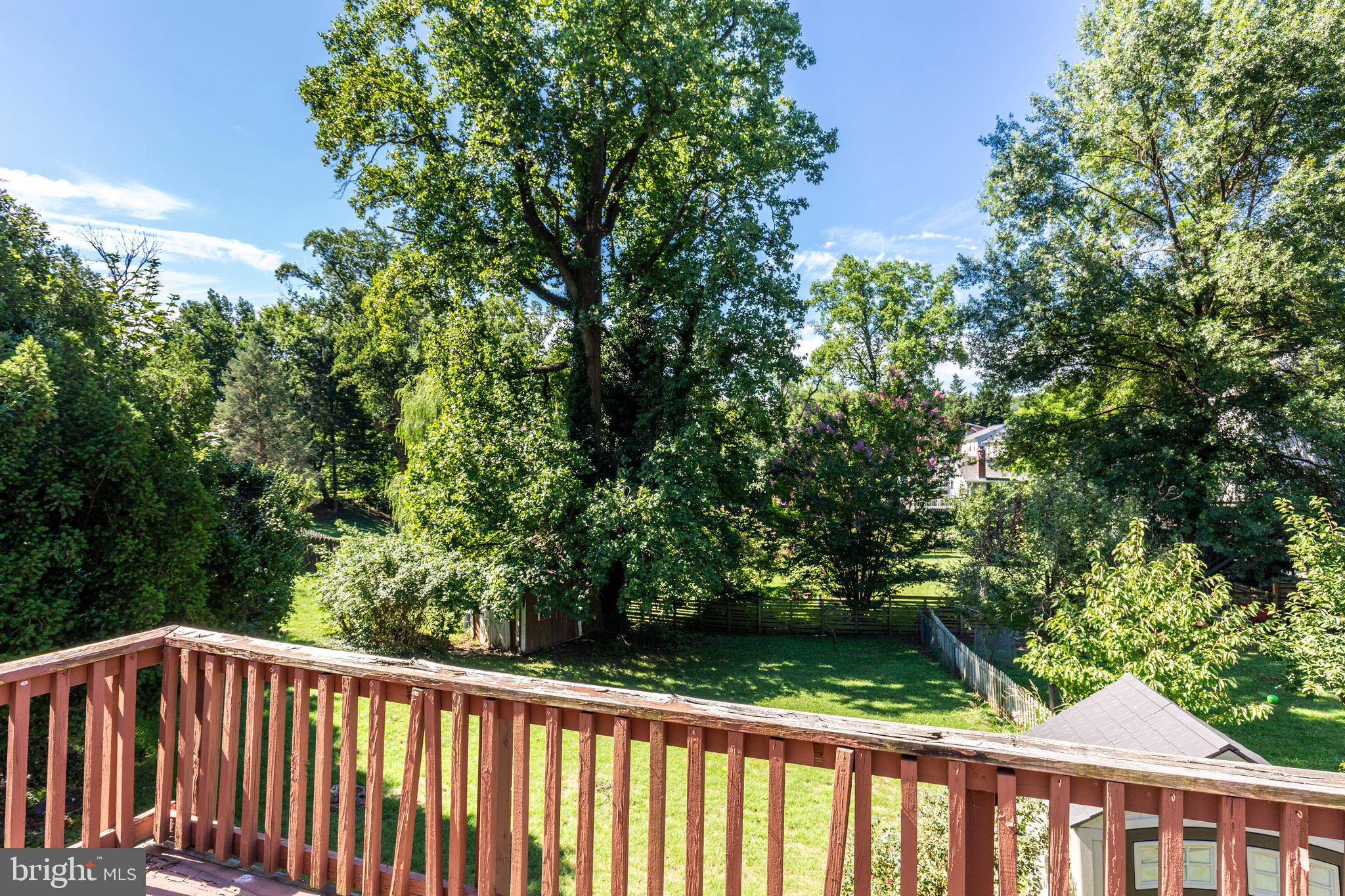 CATONSVILLE KNOLLS - Residential