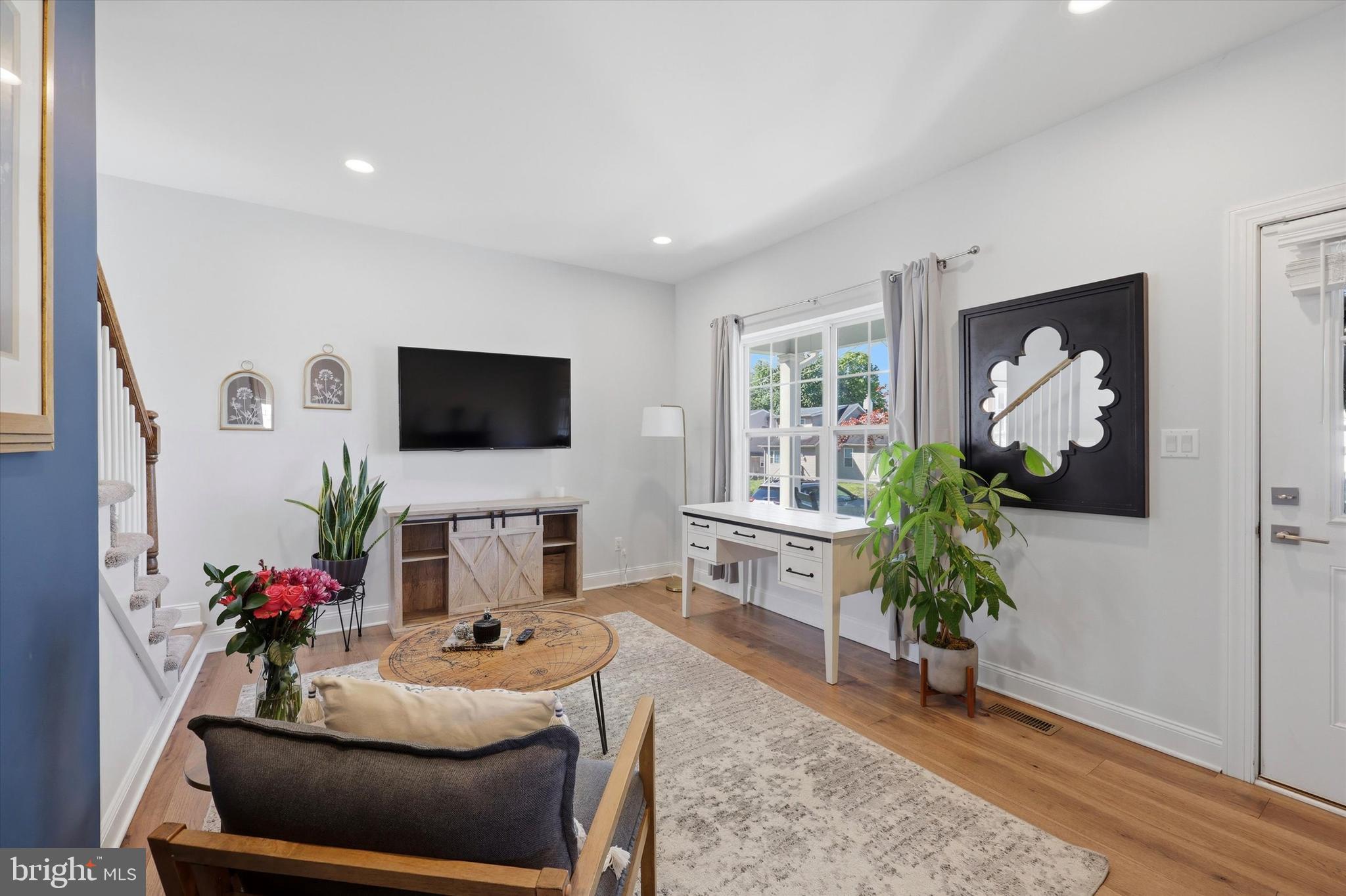 983 HIGHLAND AVENUE