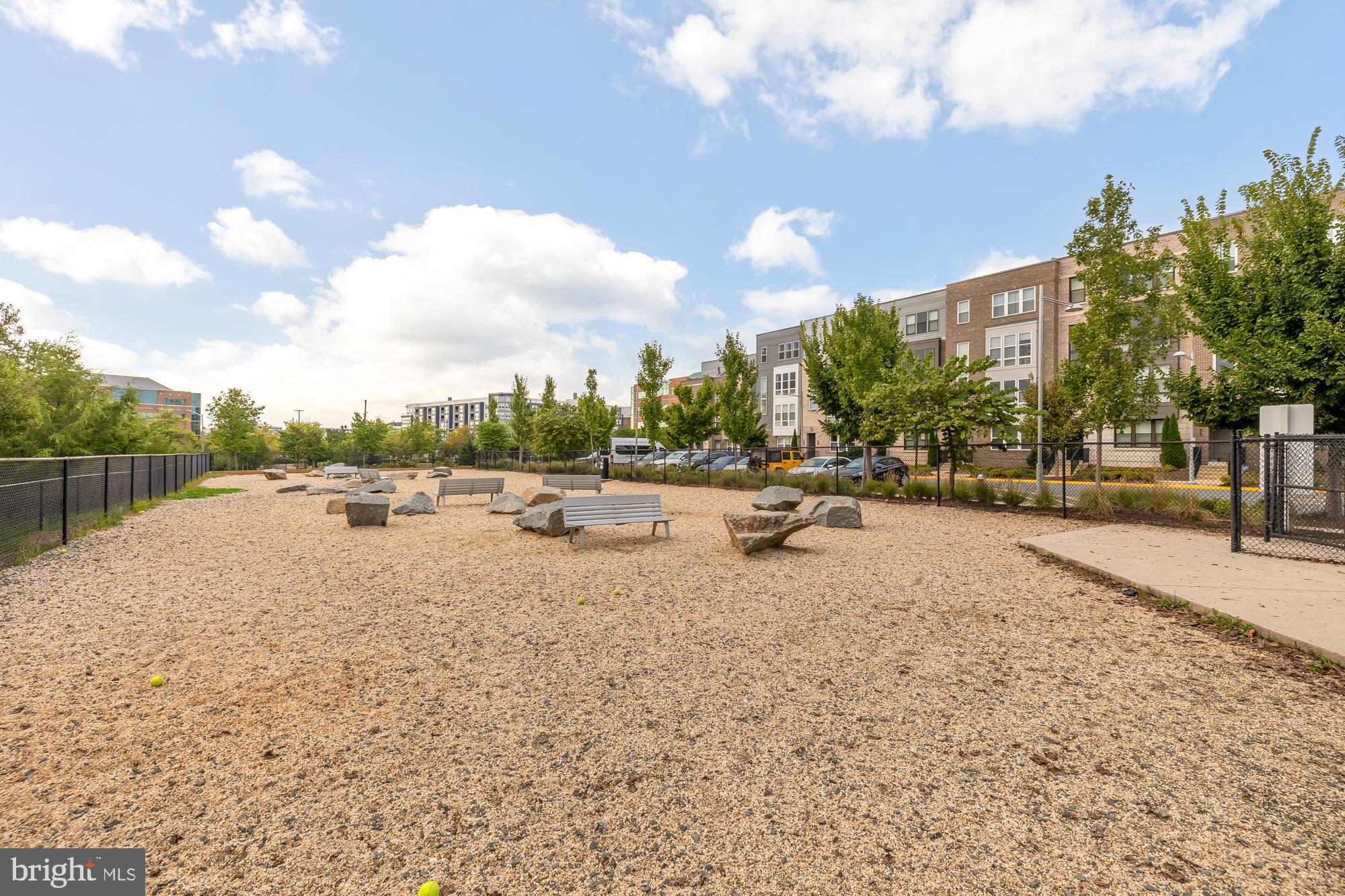 METROPARK AT ARROWBROOK - Residential