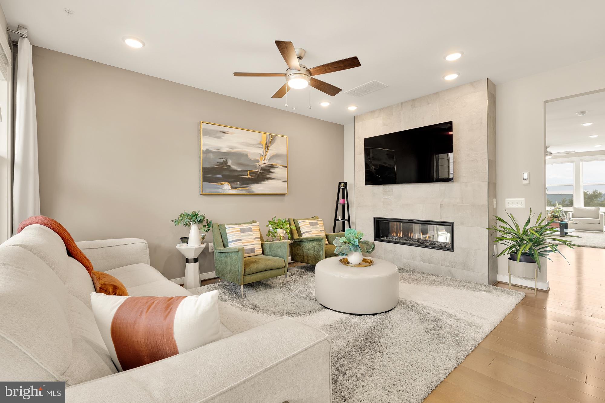 METROPARK AT ARROWBROOK - Residential