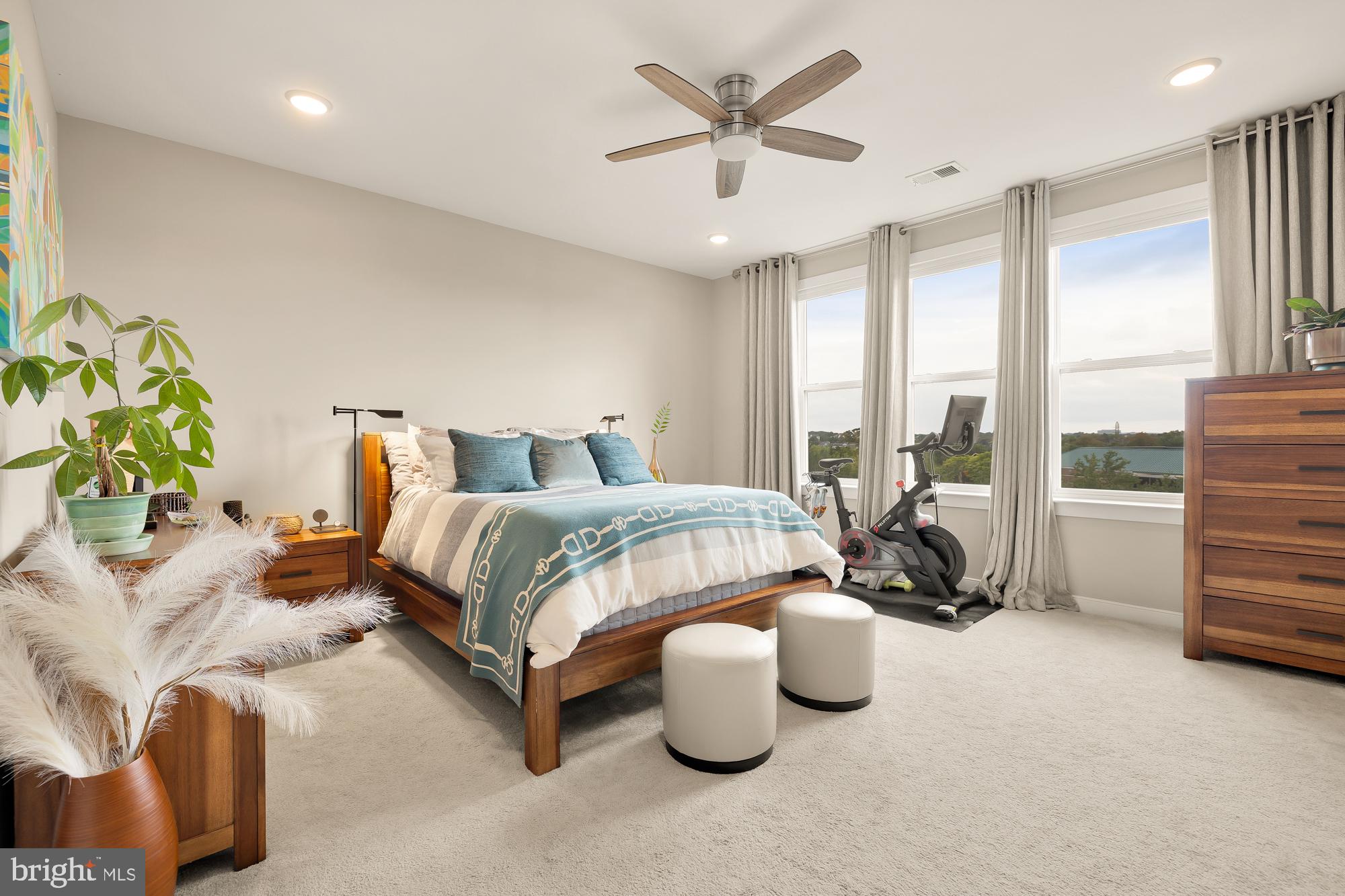 METROPARK AT ARROWBROOK - Residential