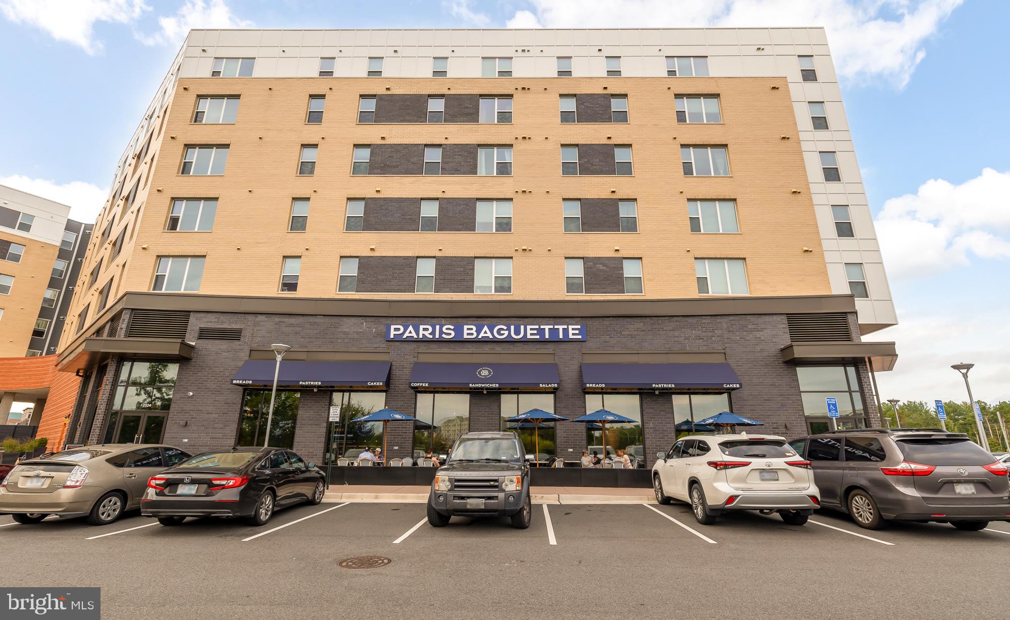 METROPARK AT ARROWBROOK - Residential