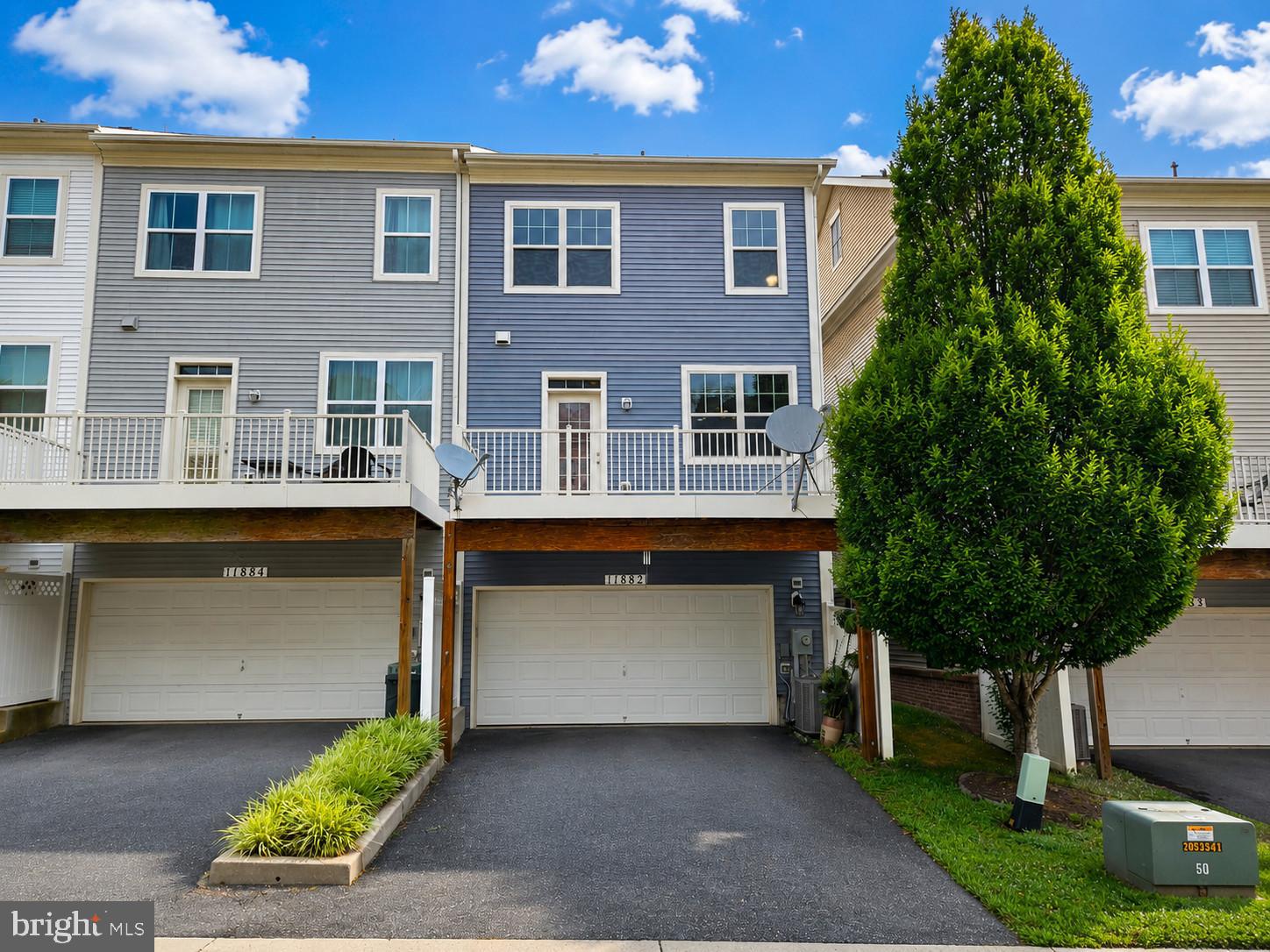 11882 COUNTRY SQUIRE WAY