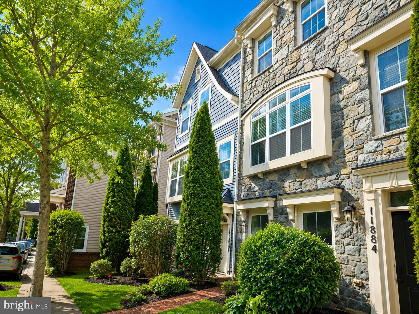 11882 COUNTRY SQUIRE WAY