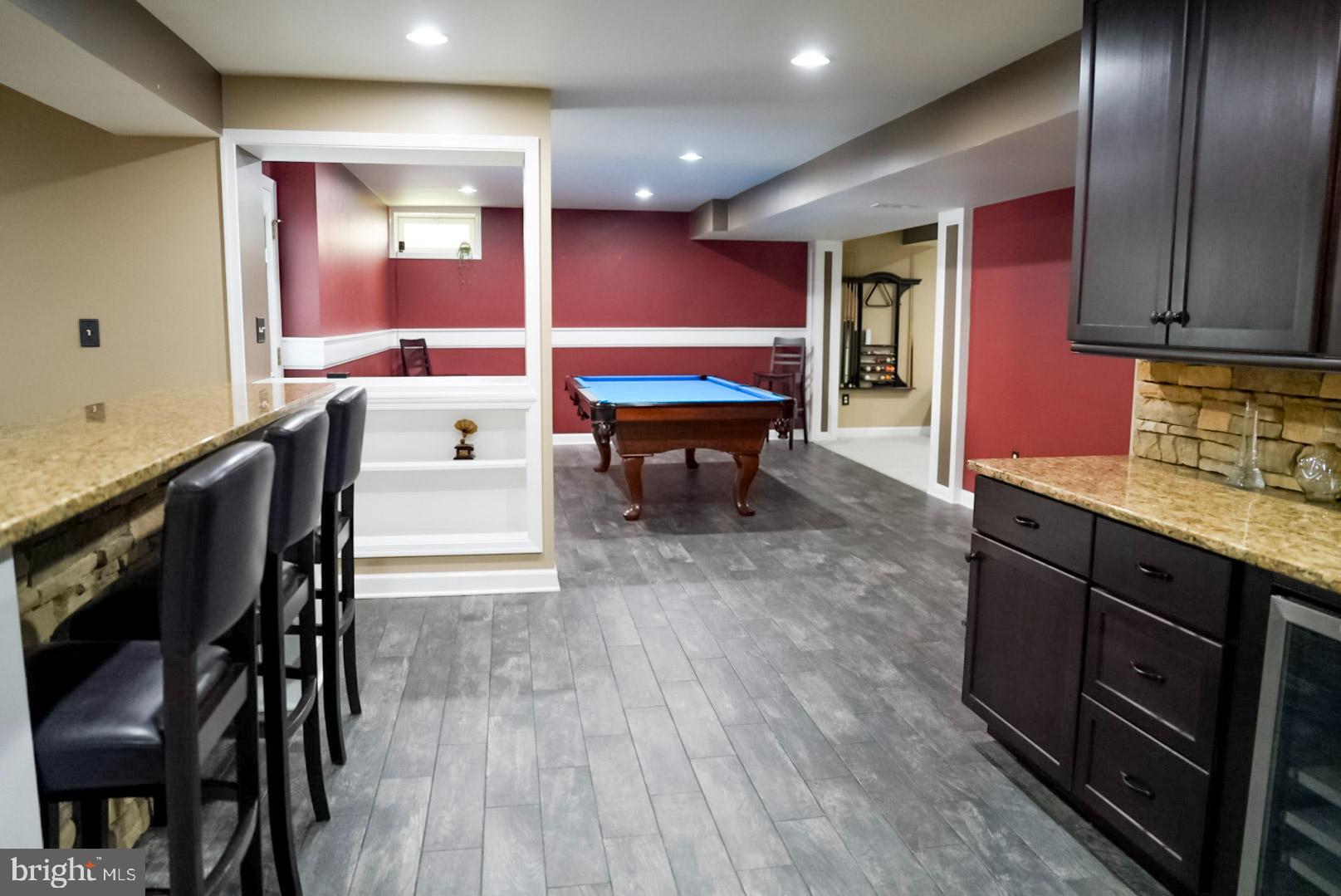 SPRING RIDGE - Residential