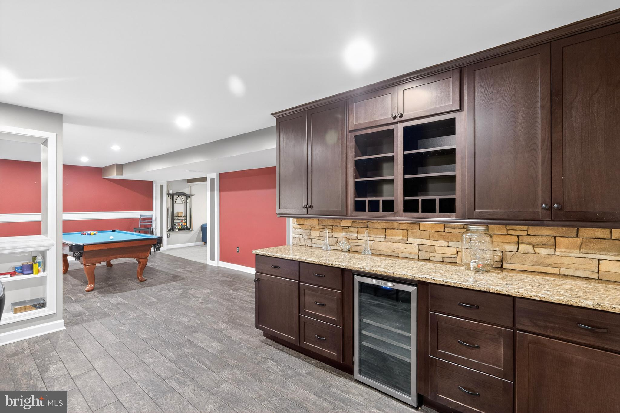 SPRING RIDGE - Residential