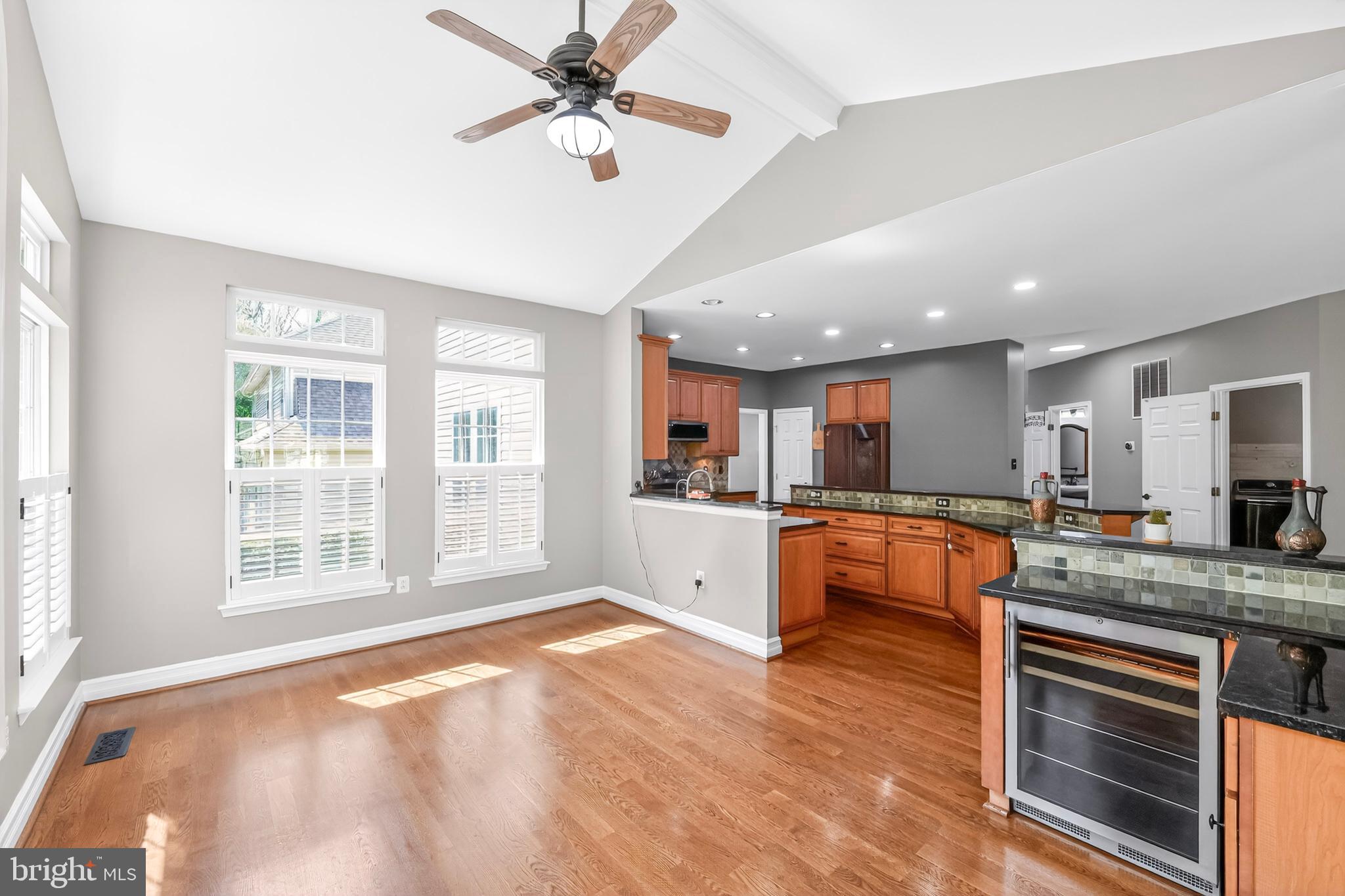 SPRING RIDGE - Residential