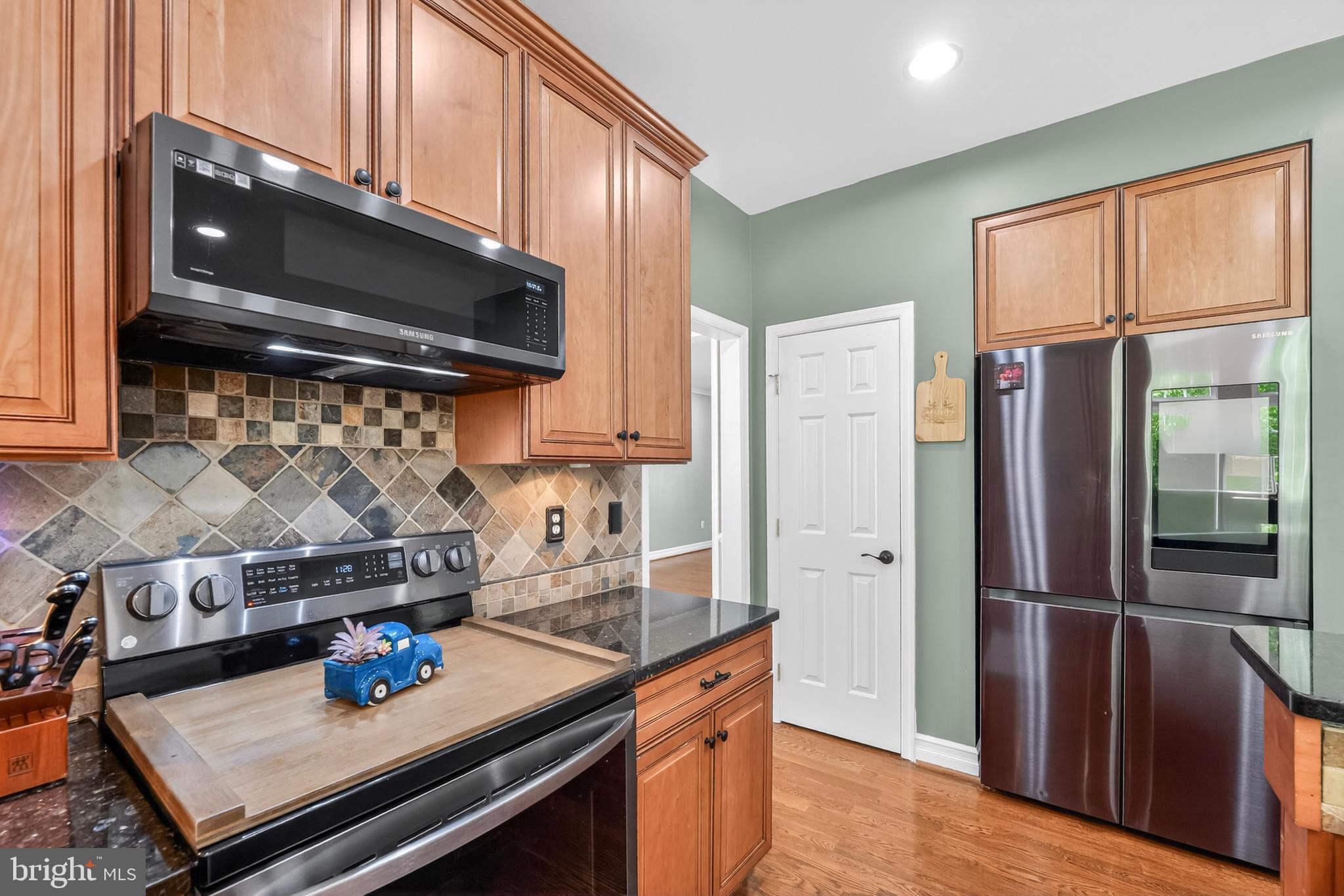 SPRING RIDGE - Residential