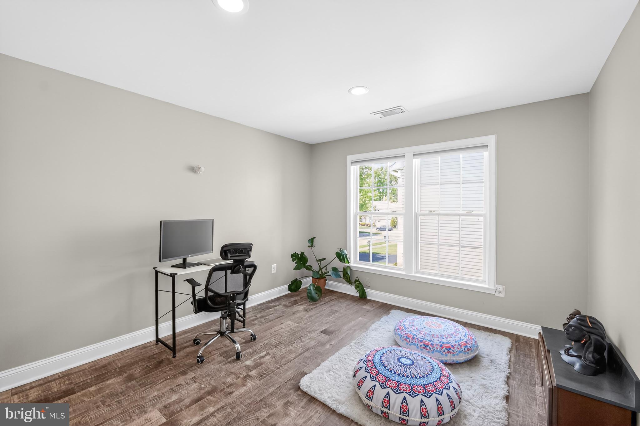 SPRING RIDGE - Residential